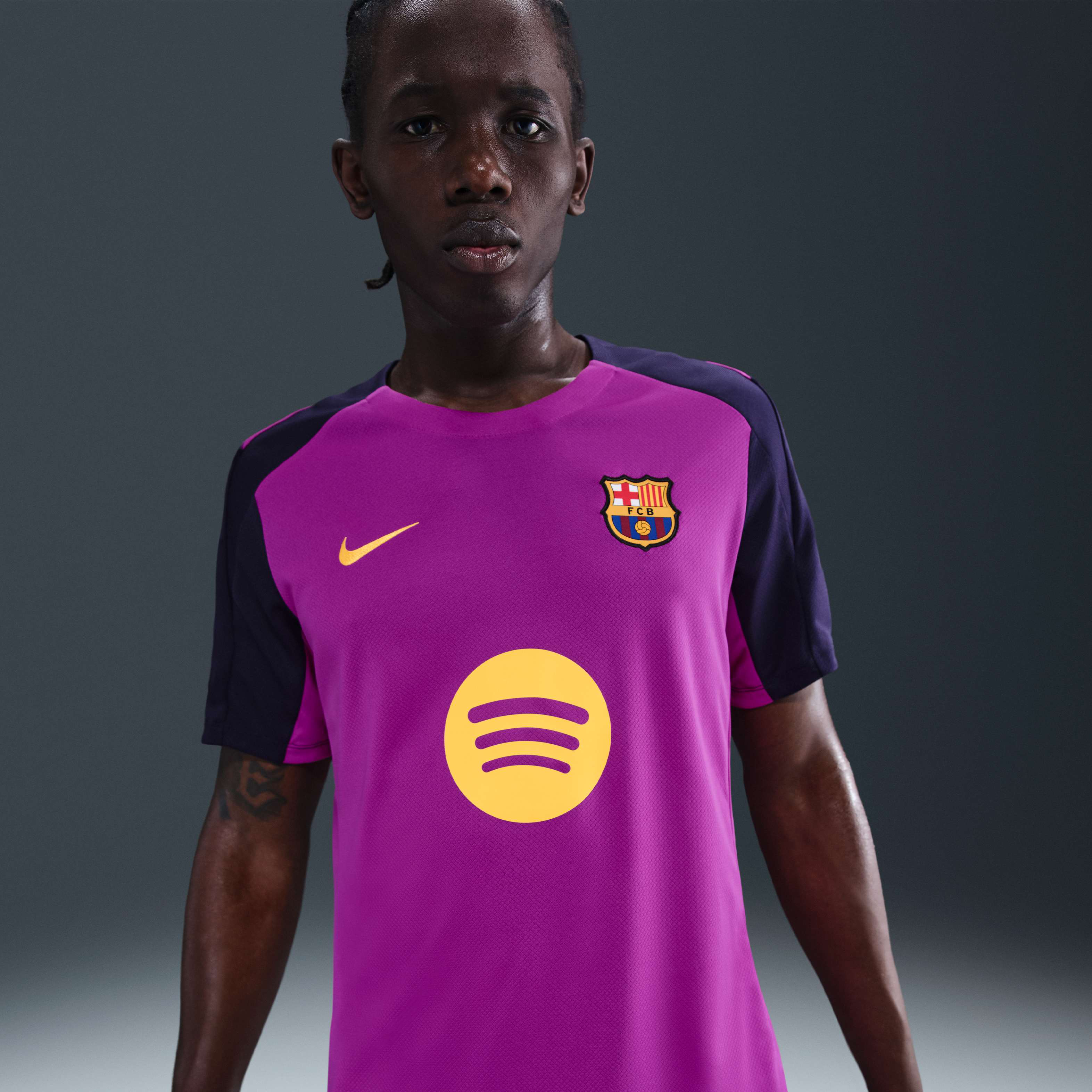 F.C. Barcelona Strike image number 0