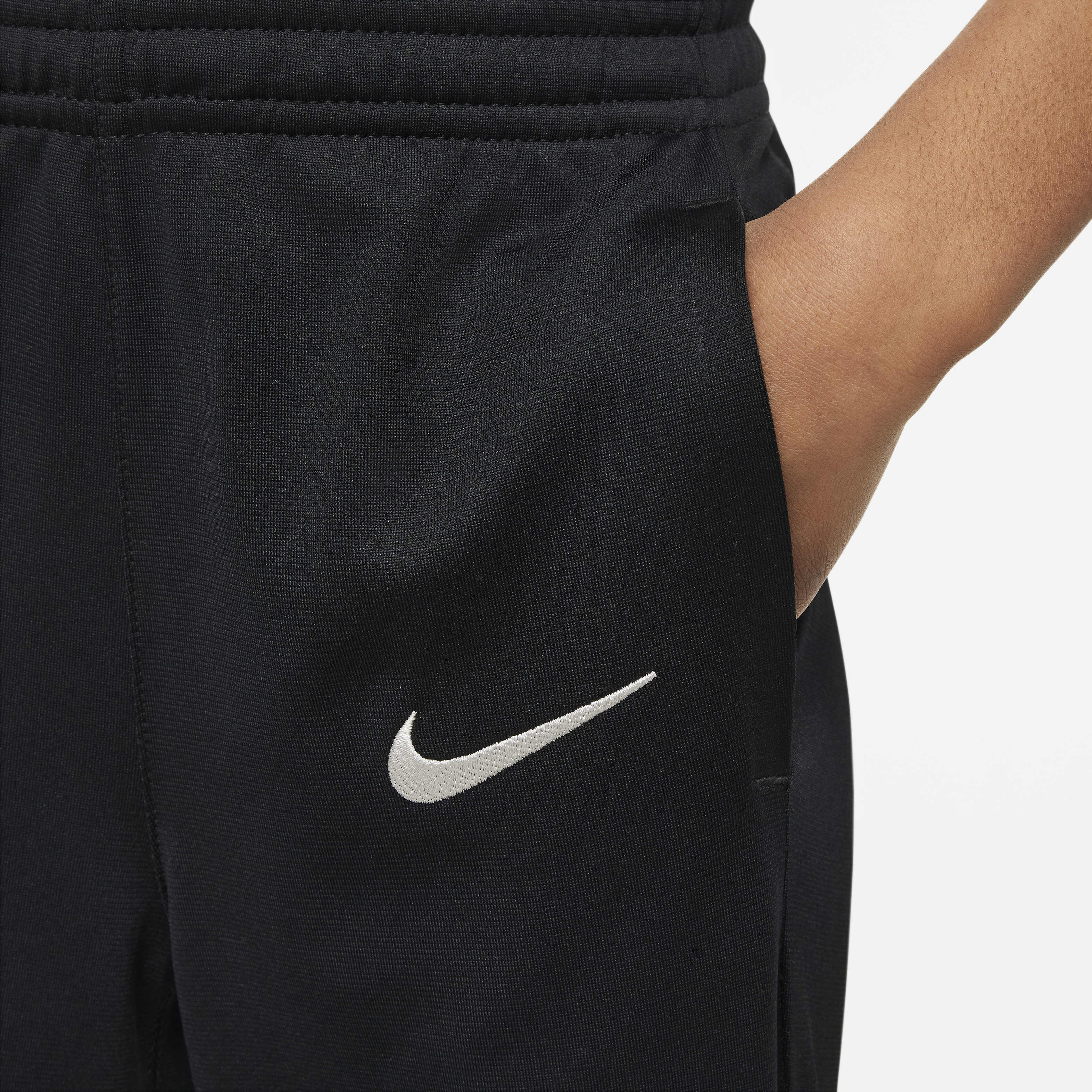 Liverpool F.C. Strike image number 9