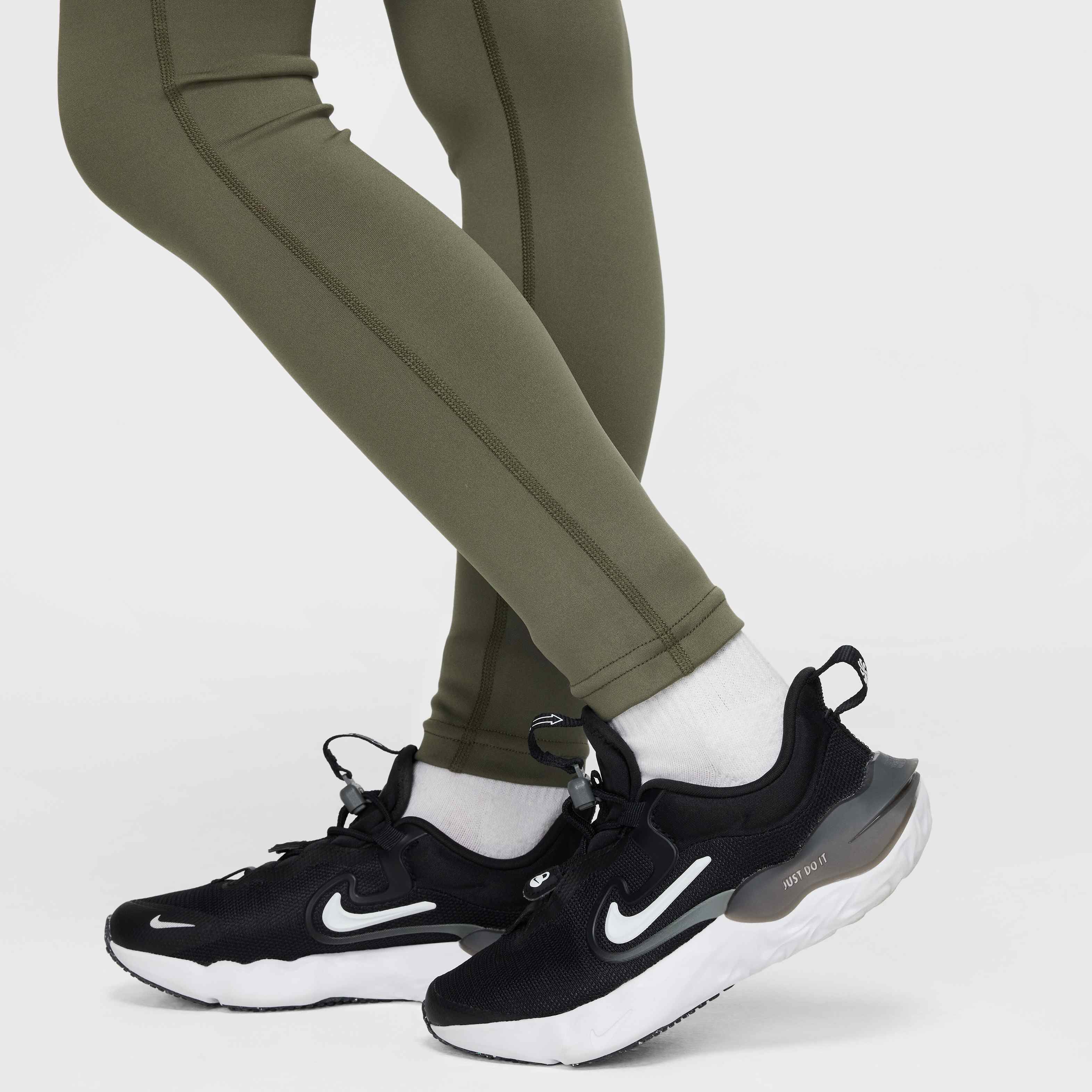 نايكي برو image number 4