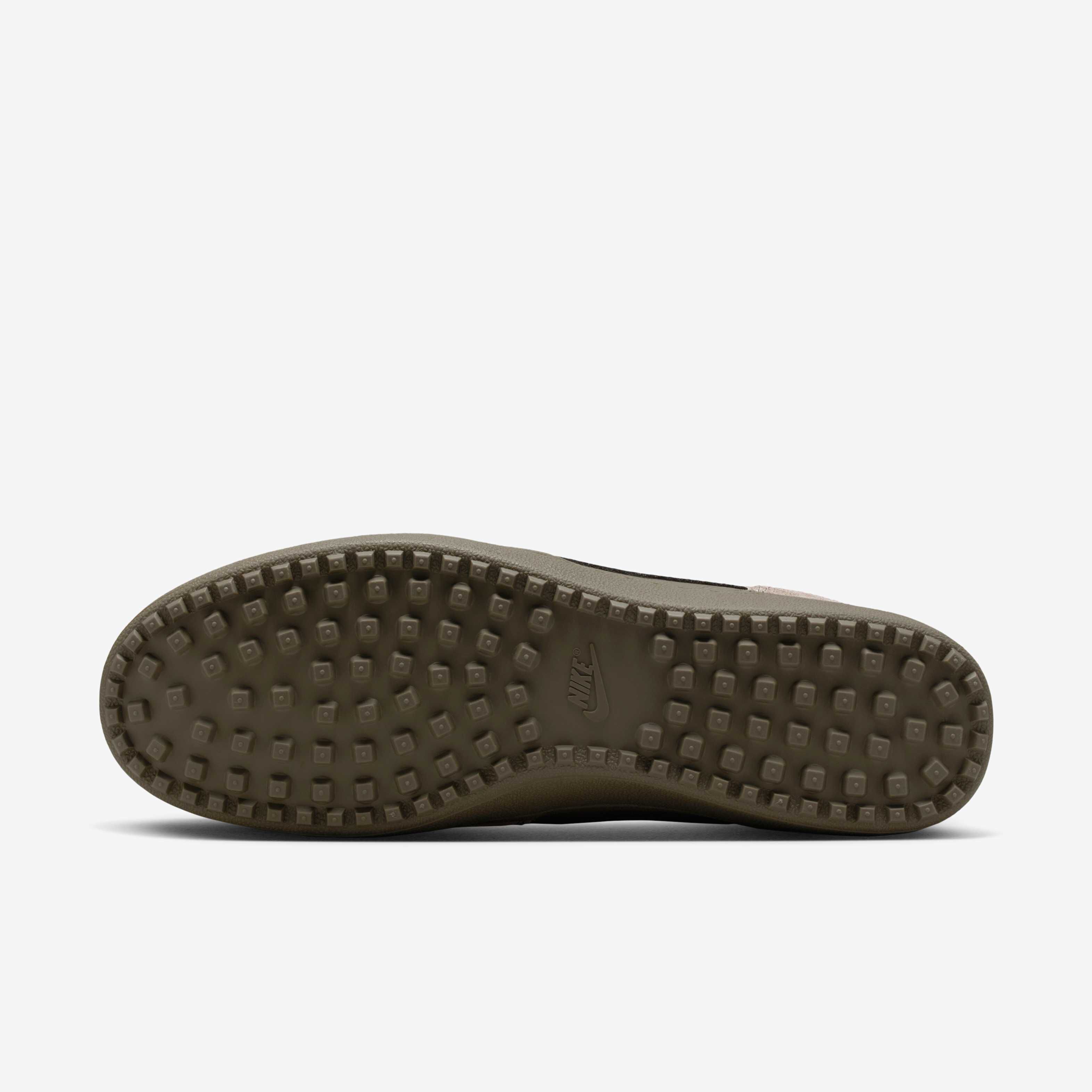 Nike Field General image number 1