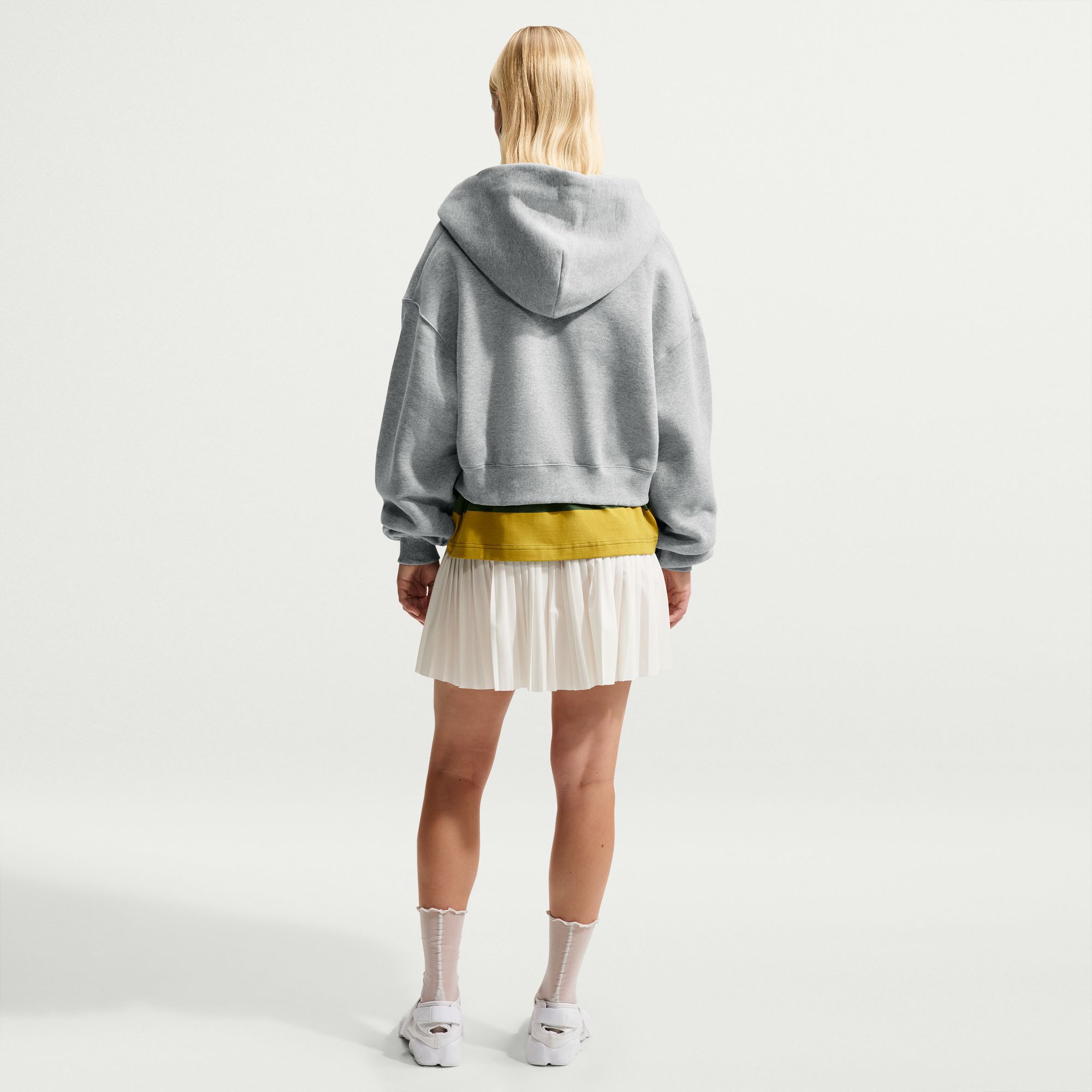 Nike Studio Fleece Medium Weight image number 1
