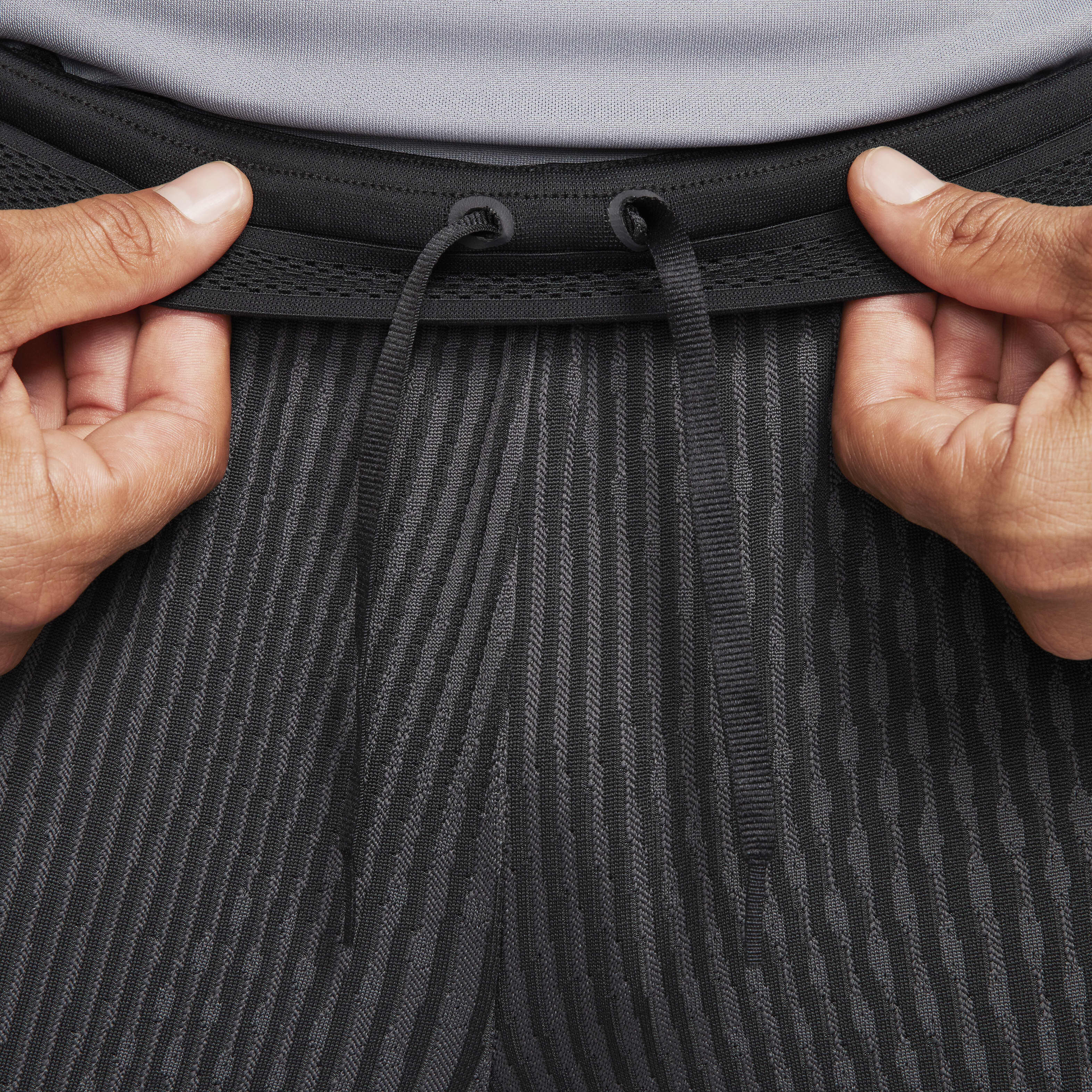 Nike Strike Elite image number 2