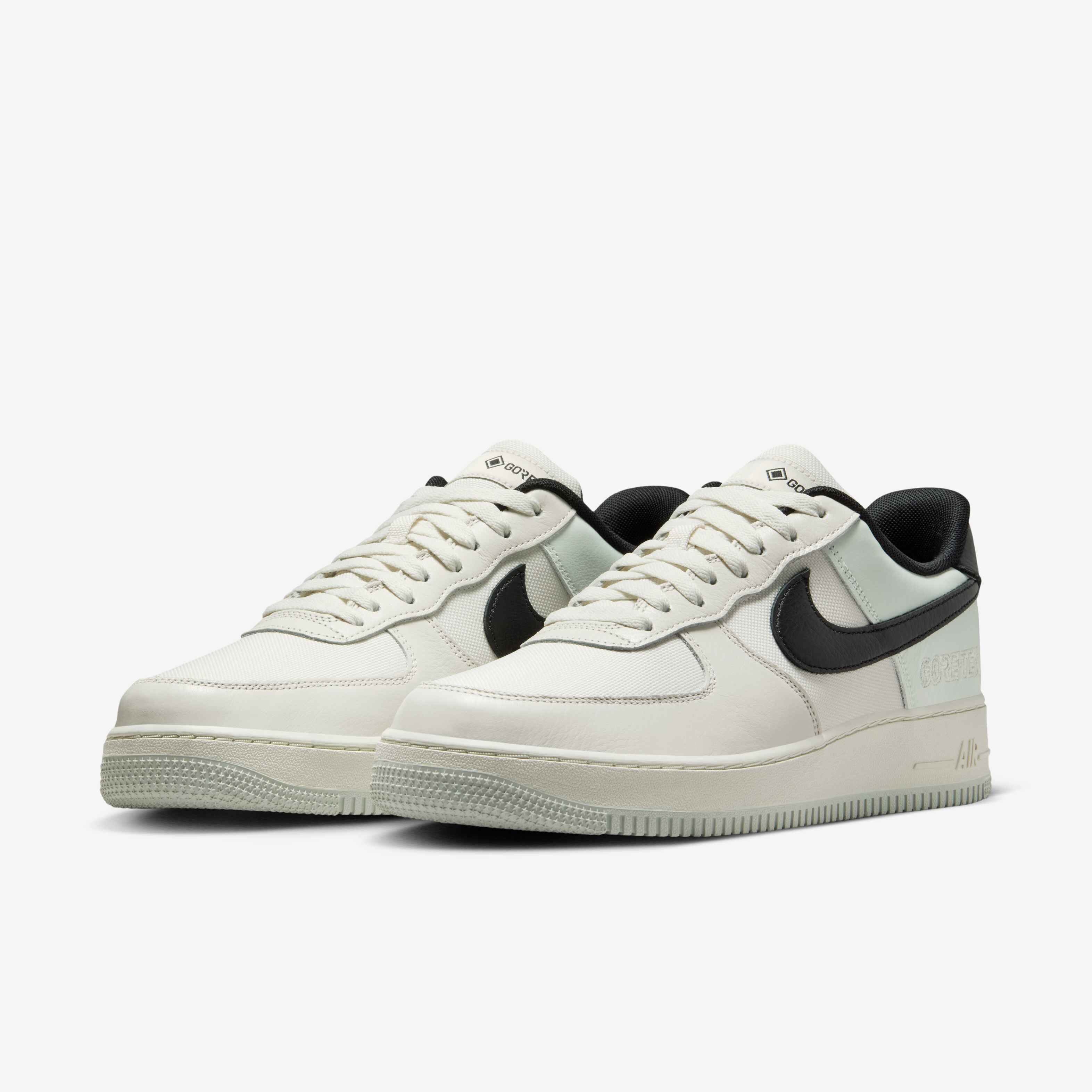 Nike Air Force 1 GORE-TEX &reg; image number 4