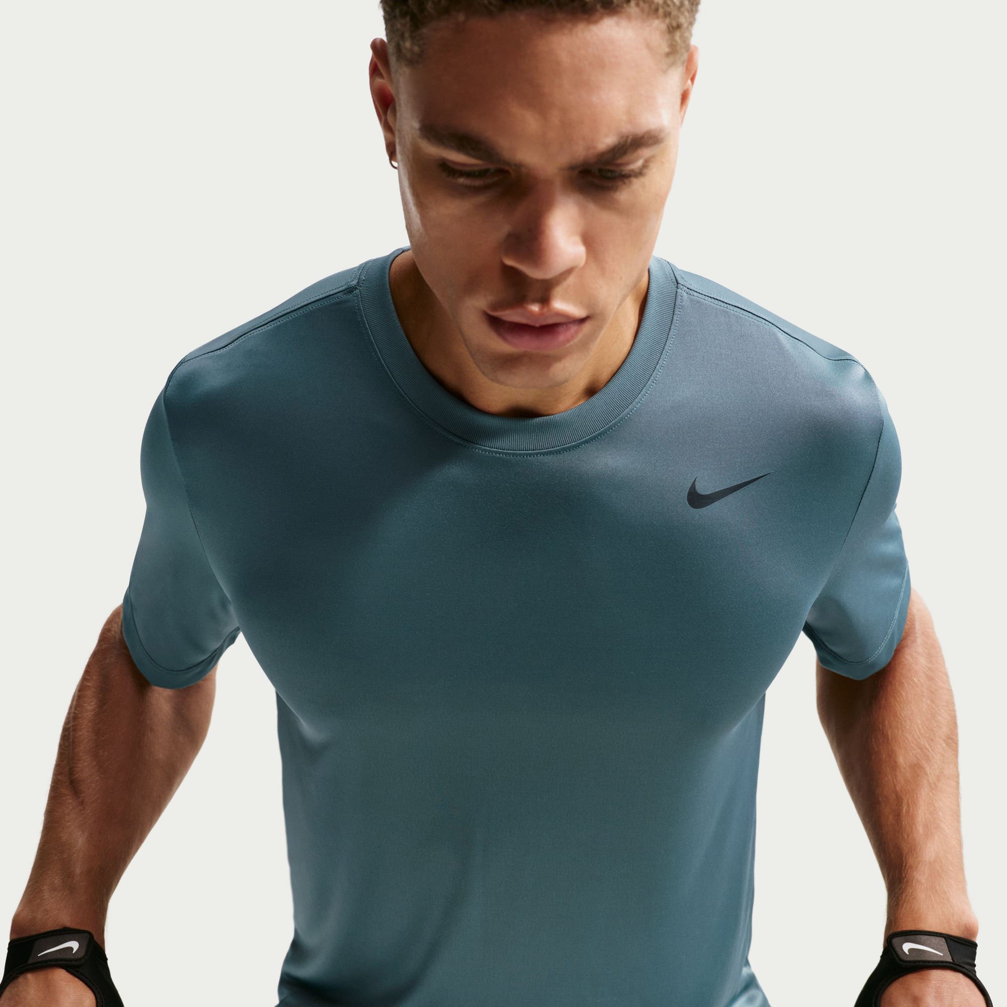 Nike Dri-FIT Legend image number 4