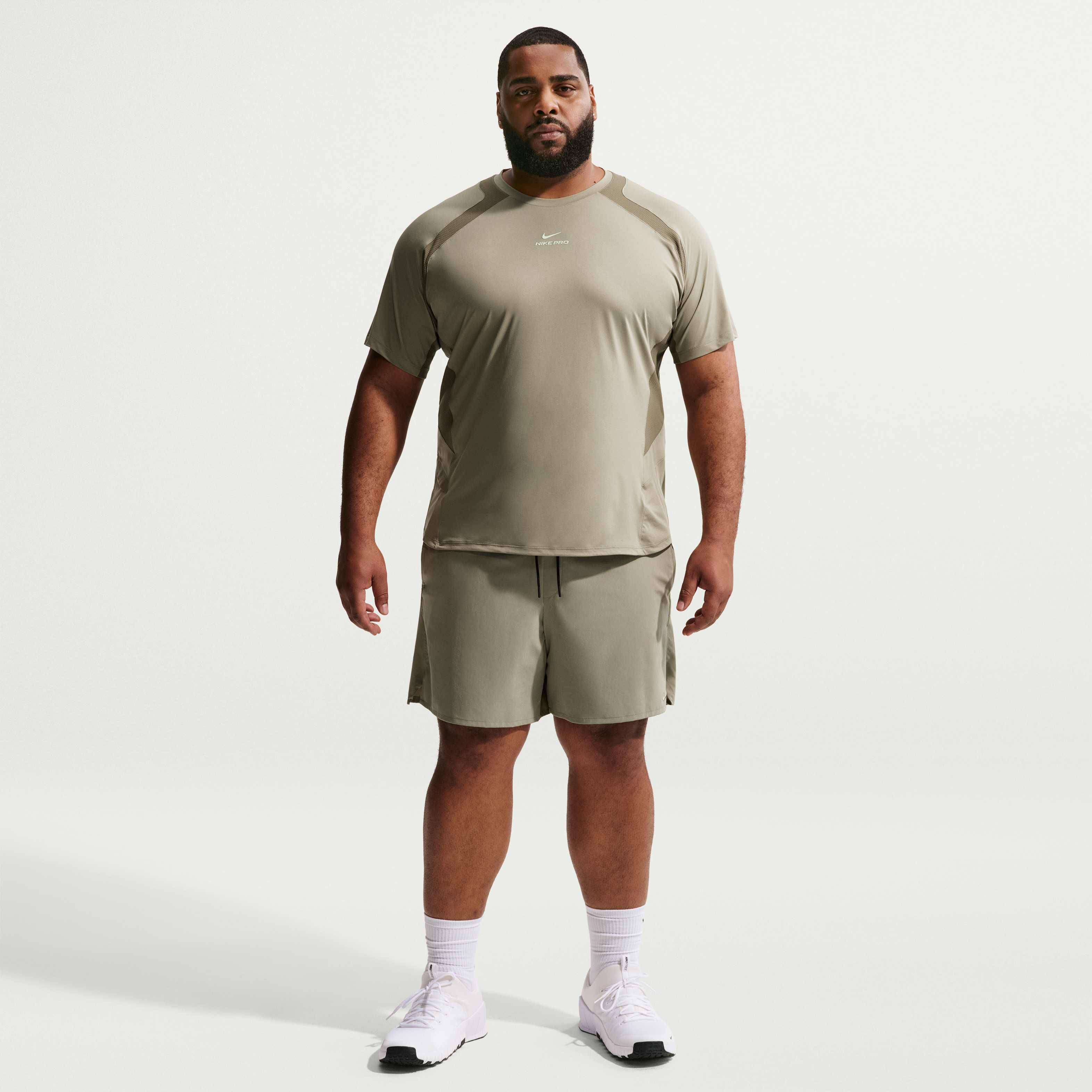 Nike Pro Training image number 8