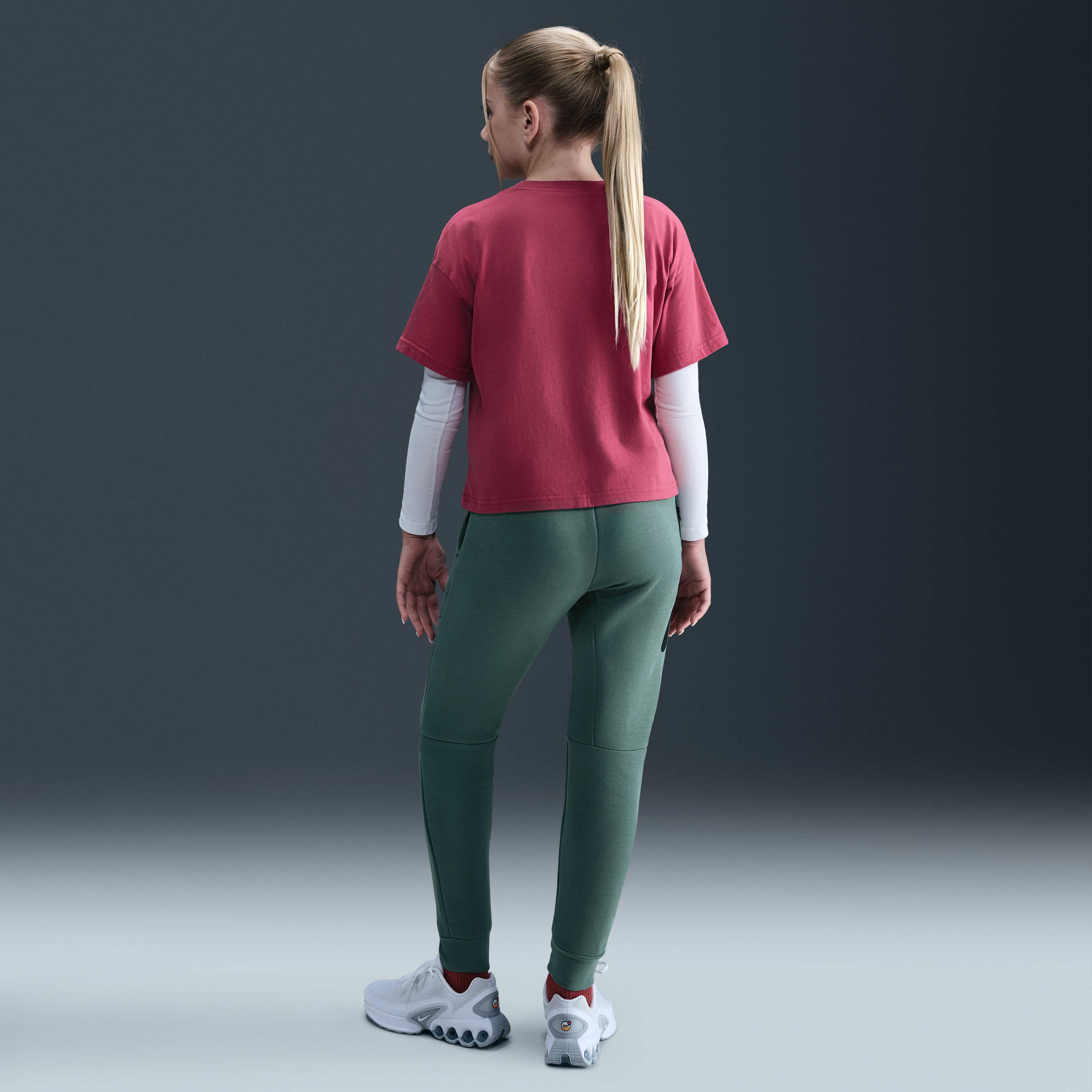 نايكي سبورتسوير تك فليس image number 6