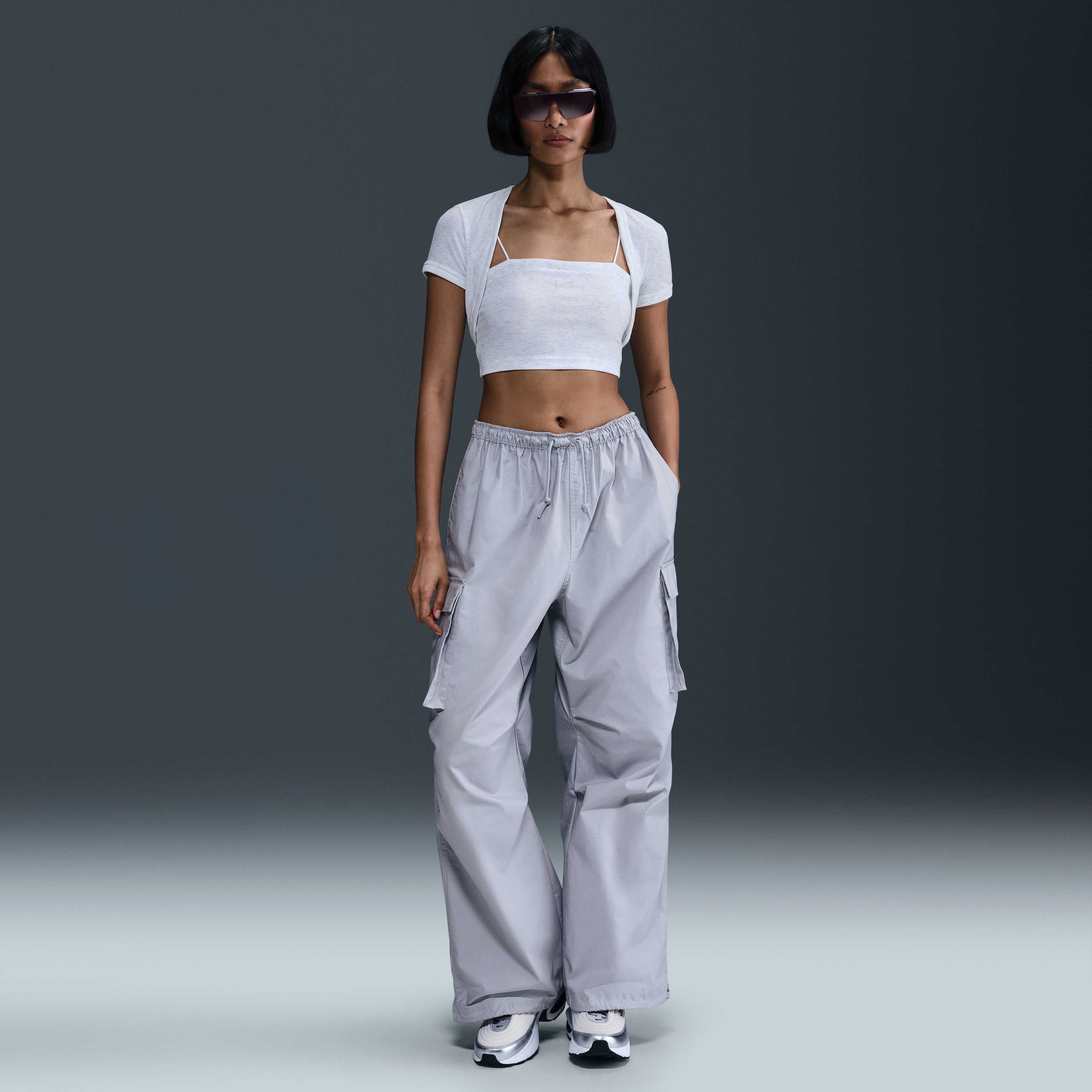 〈 NIKE 〉 CROP TOP BRA ホワイト&ブラック 2枚セット Amazon.com: Nike Swoosh Bra (Little Kids/Big Kids