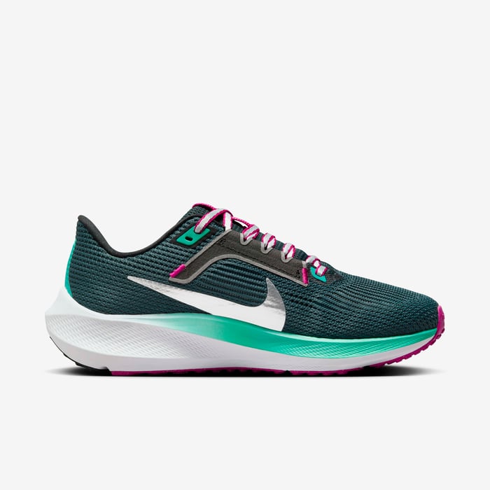 Nike Pegasus 40 image number 2 Nike Pegasus 40 image number 2