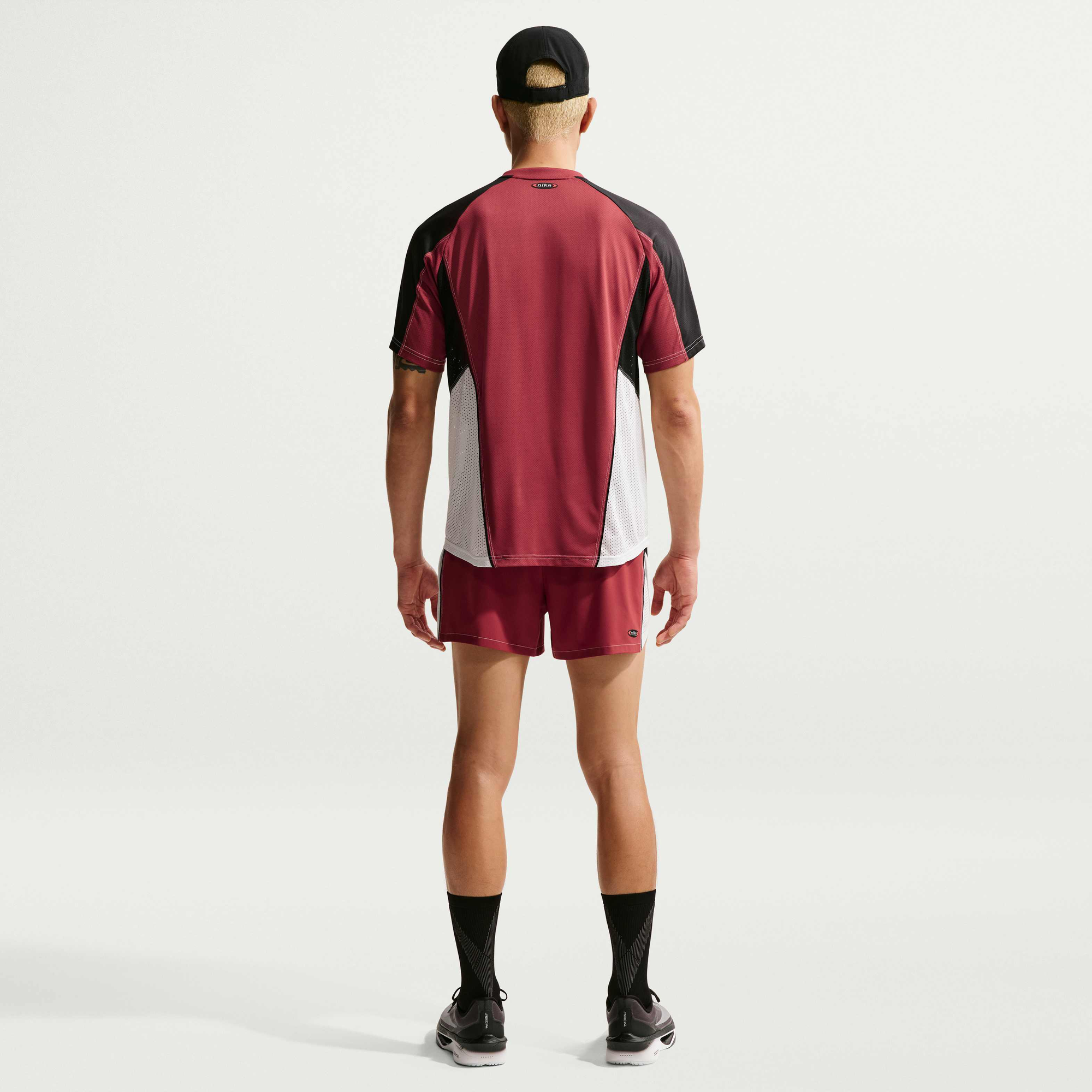 Zoom image