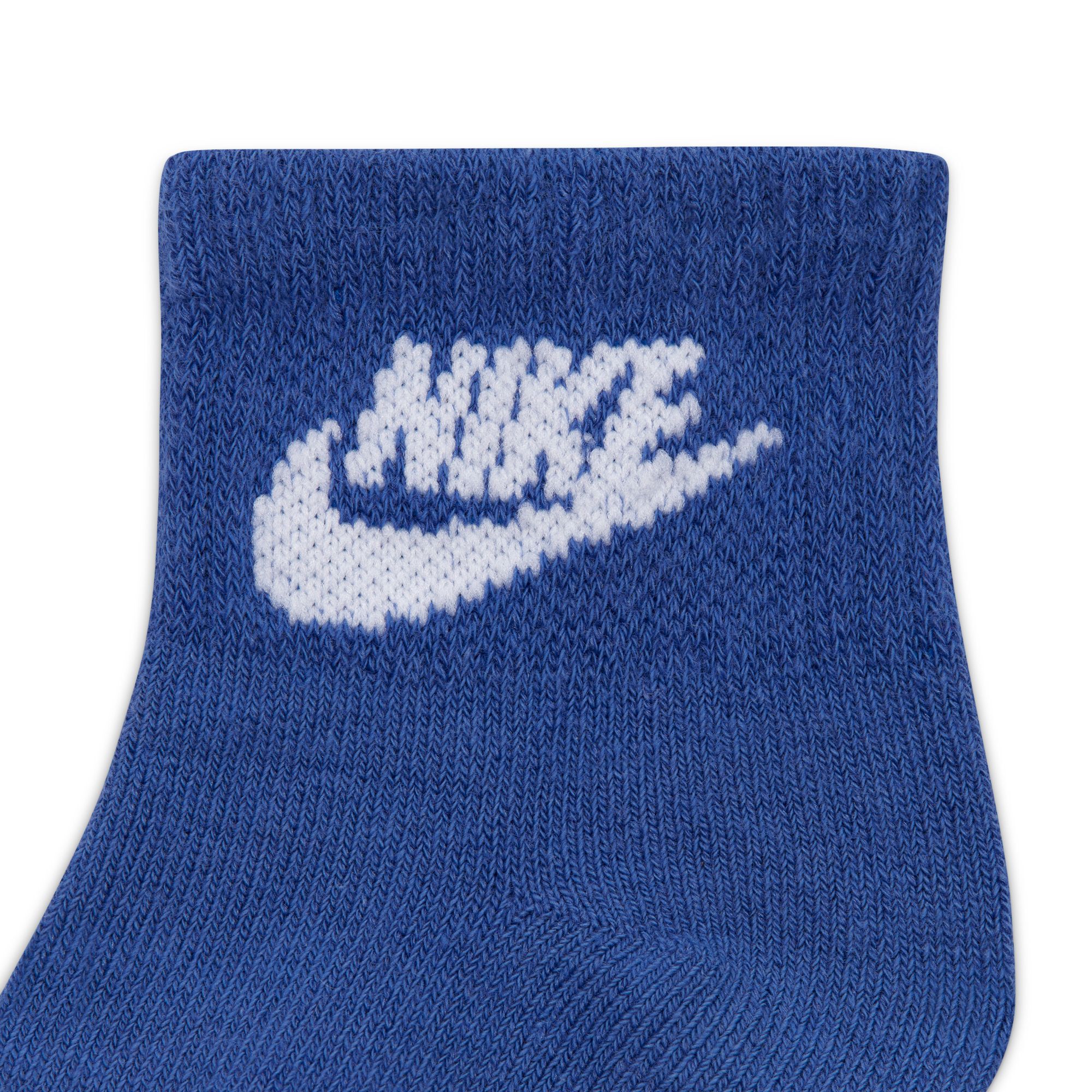 nike snow socks