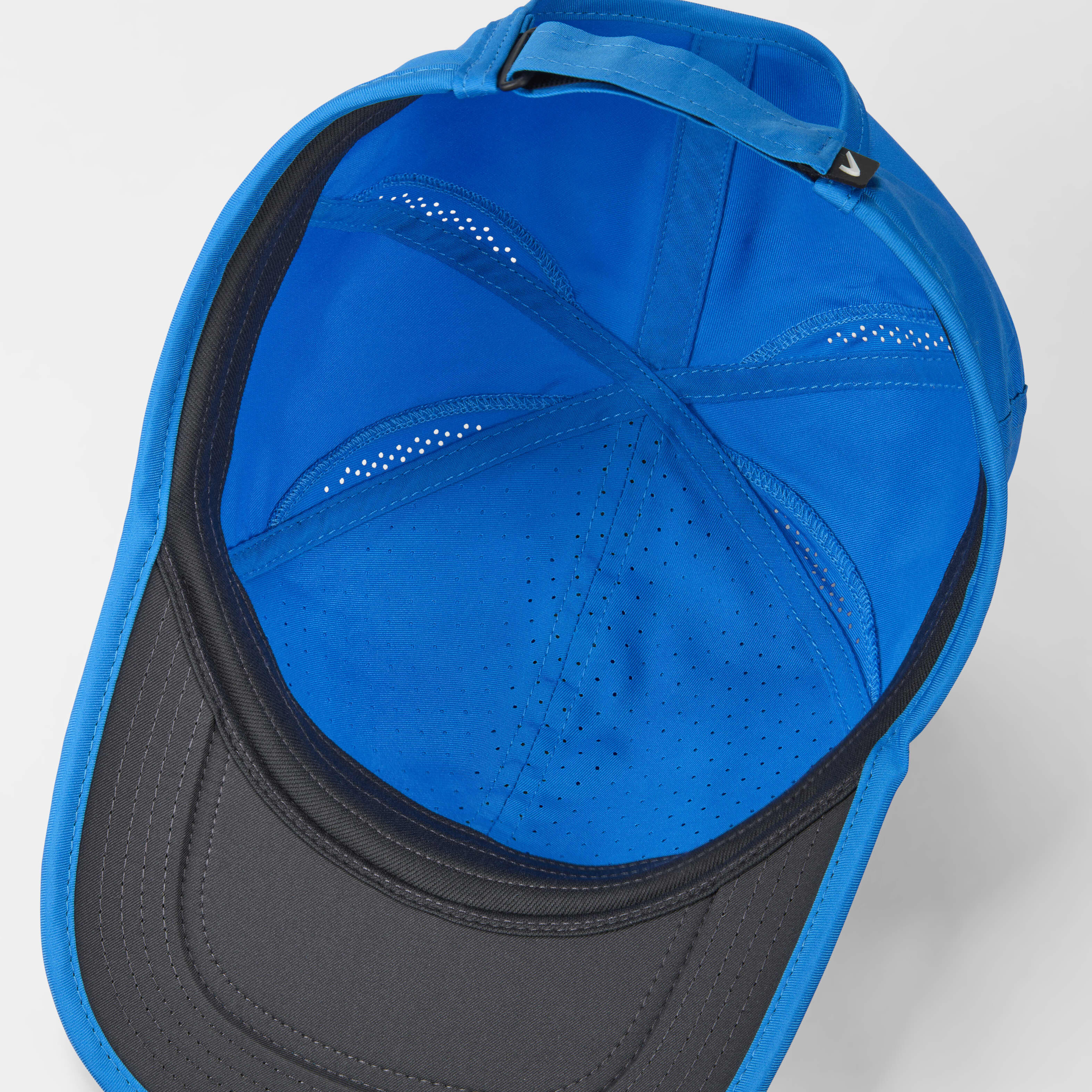 Buy Nike Dri-FIT Club Unstructured Featherlight Cap - Photo