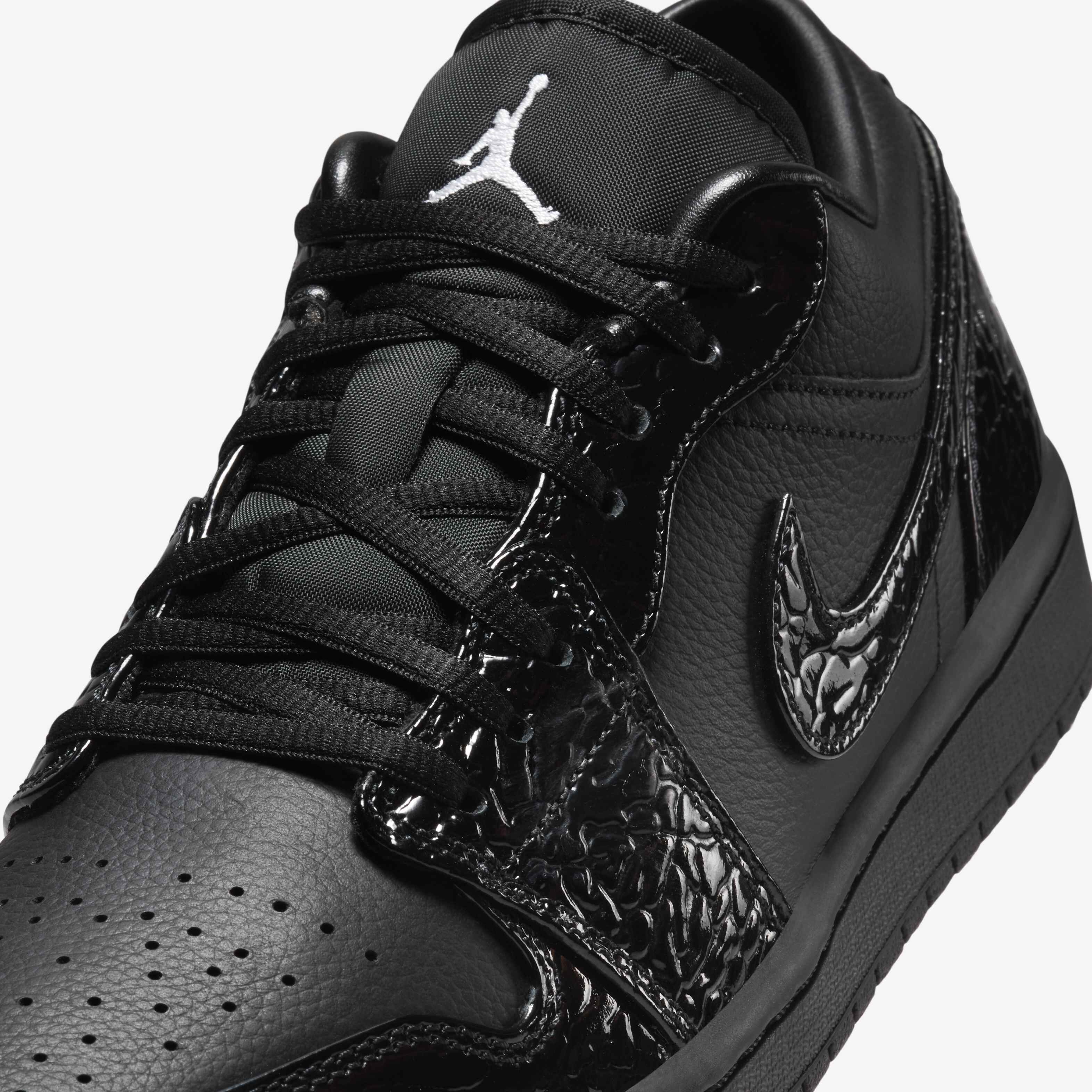 Air Jordan 1 Low SE image number 6