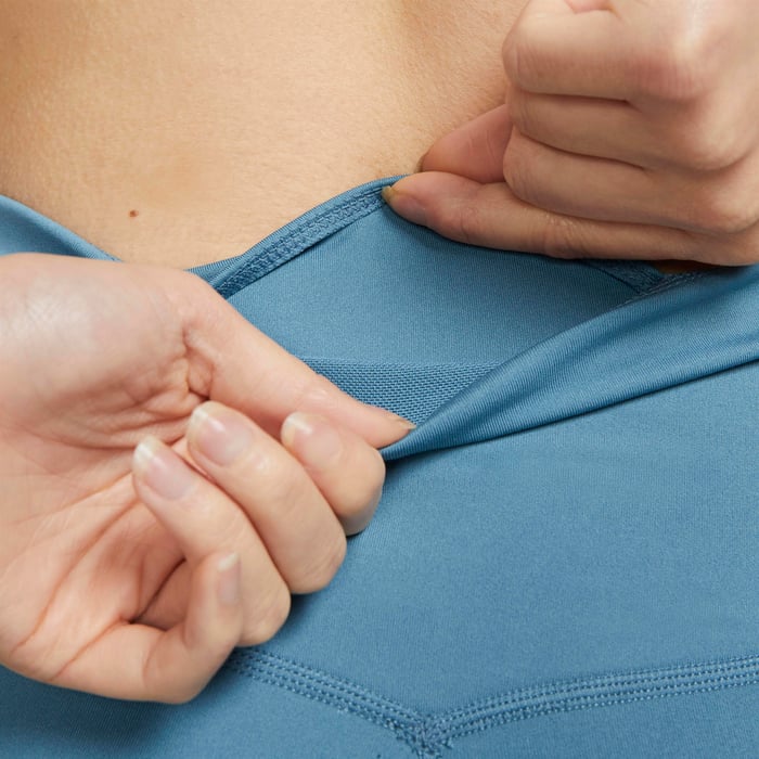 Nike One image number 4 Nike One image number 4