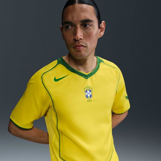Kits & Jerseys-Nike, Brazil 2004 Total 90 Reissue, Men's Nike Football Replica Shirt