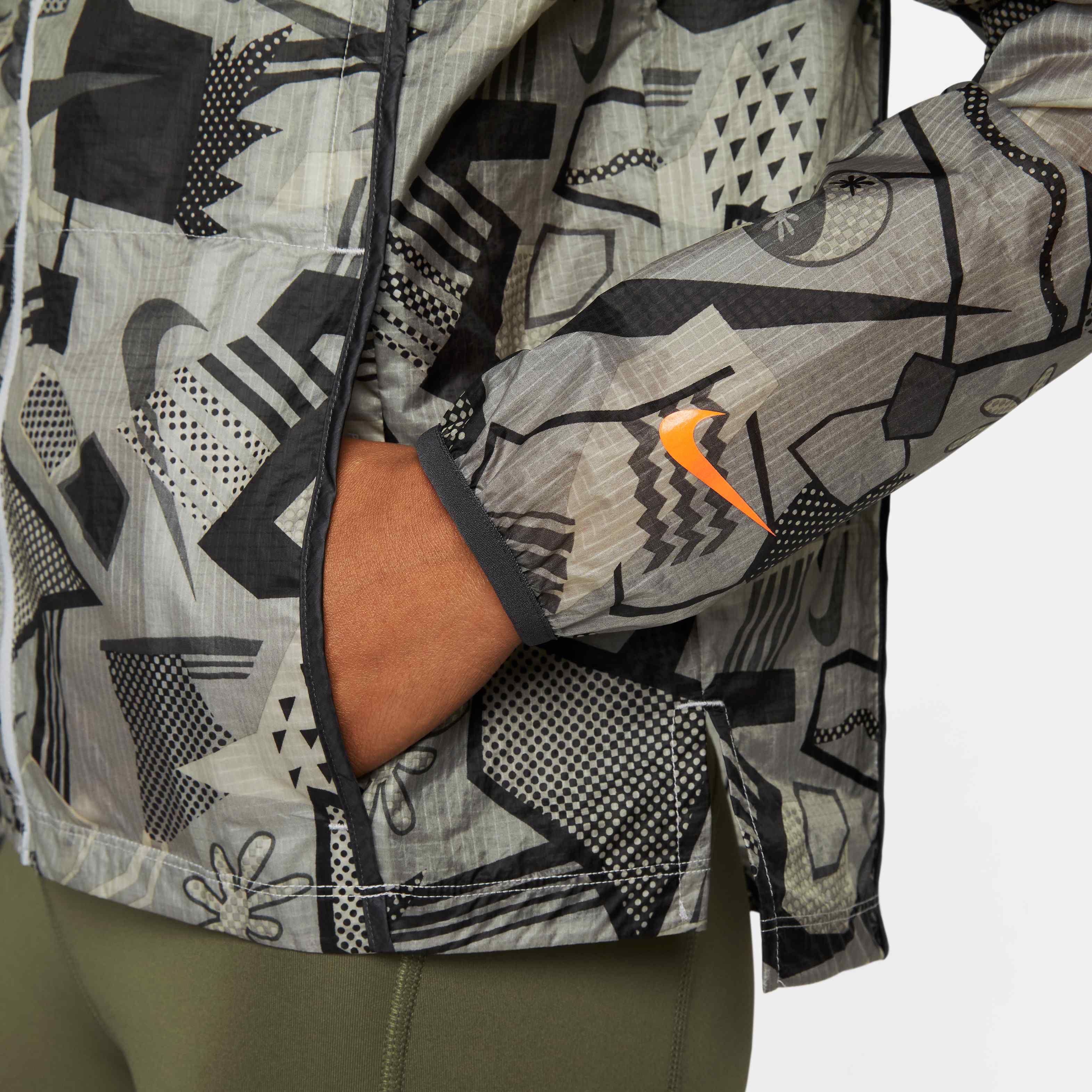 Nike Retro Run image number 3