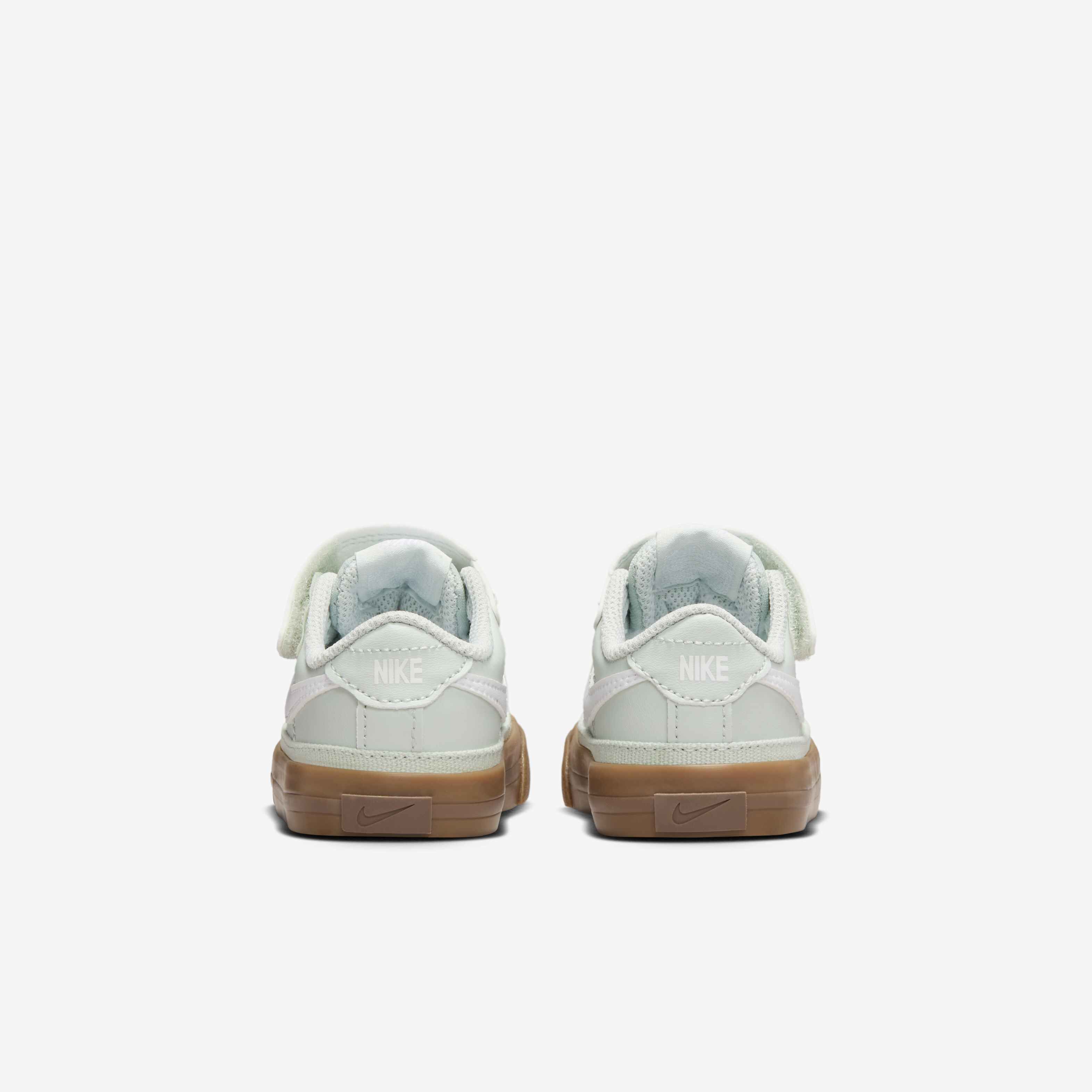 NikeCourt Legacy image number 5