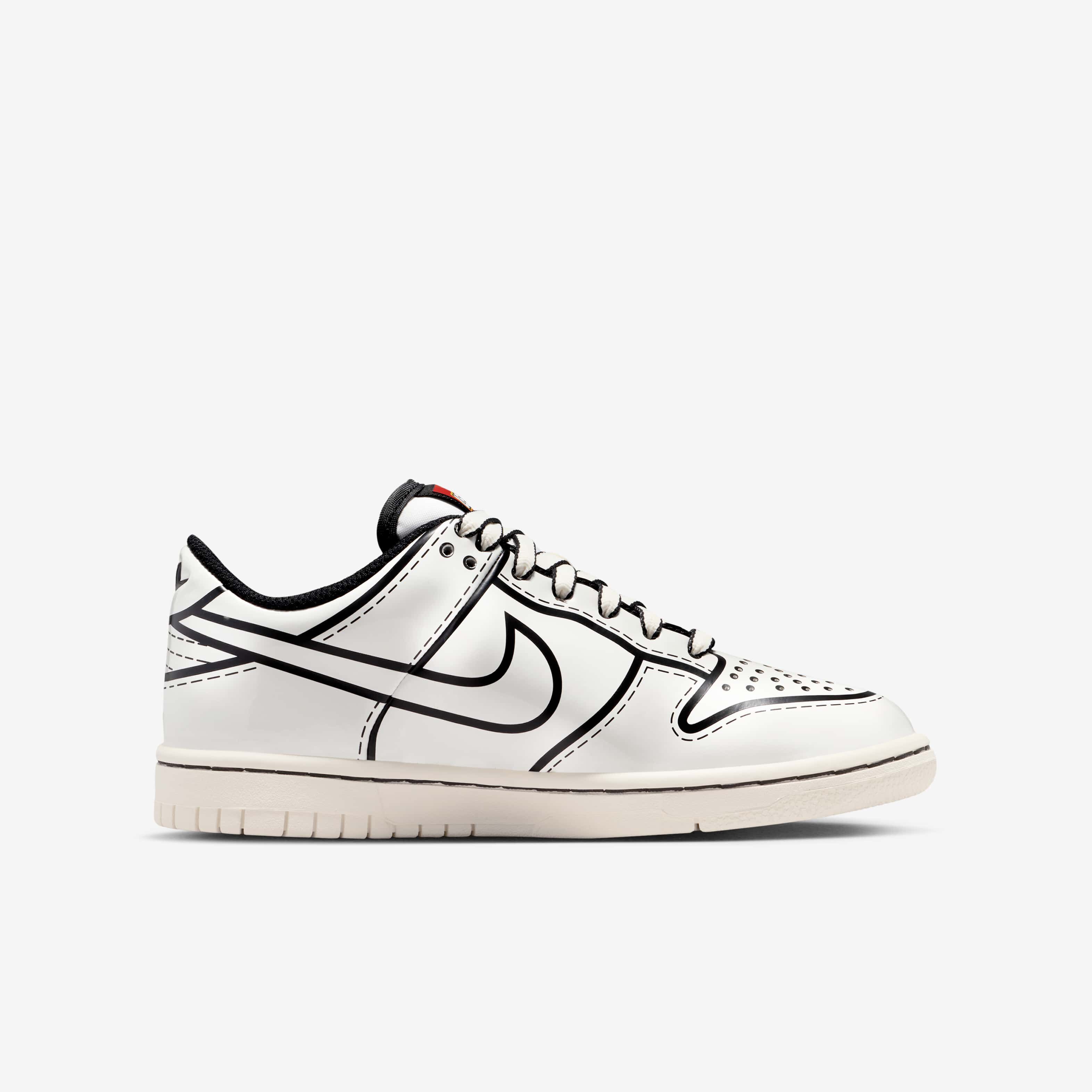 نايكي دانك لو x تشكيلة ليجو image number 2