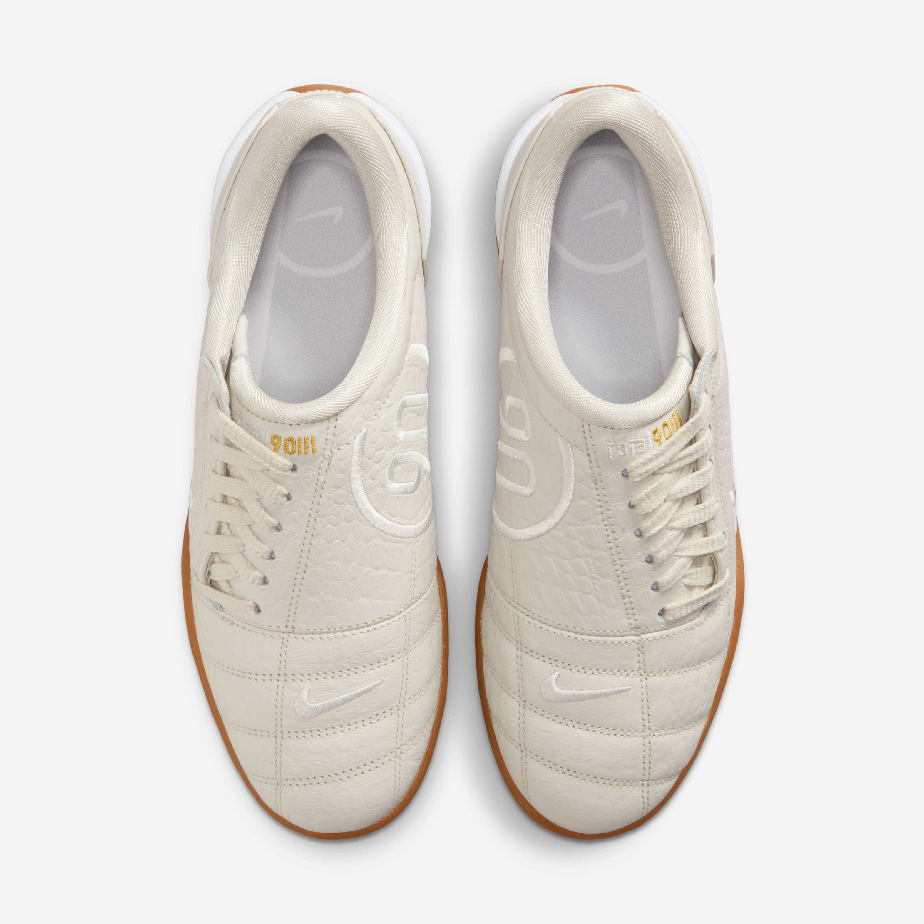 Nike Total90 image number 3