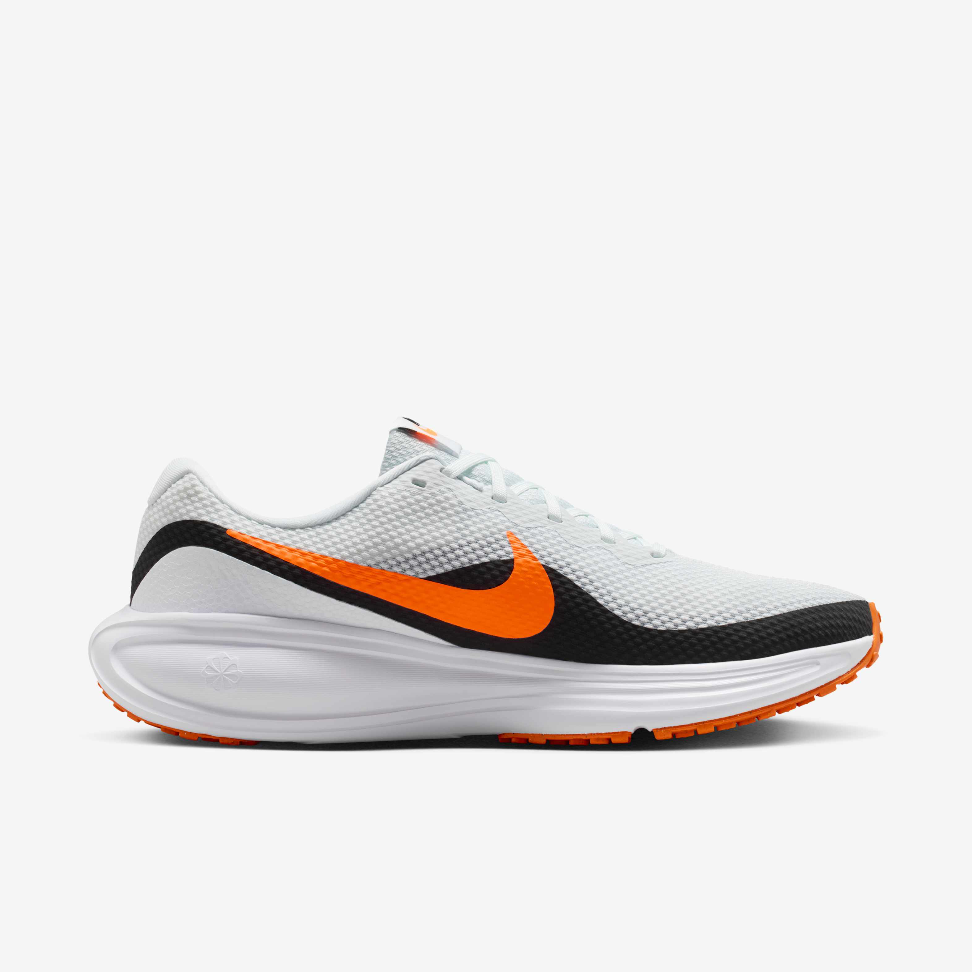 Nike Revolution 8 image number 2