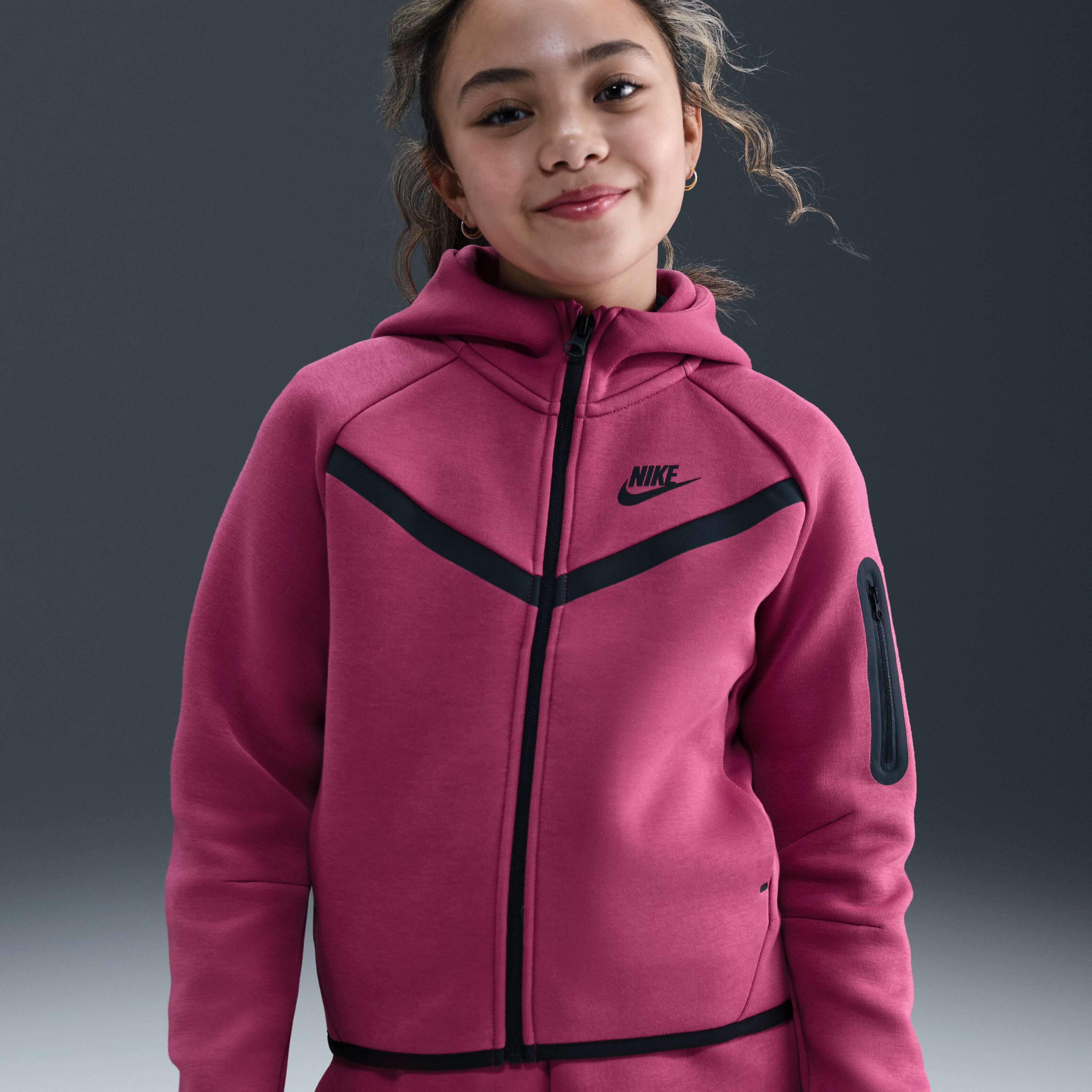 nike training get fit fleece sparkle sweatshirt