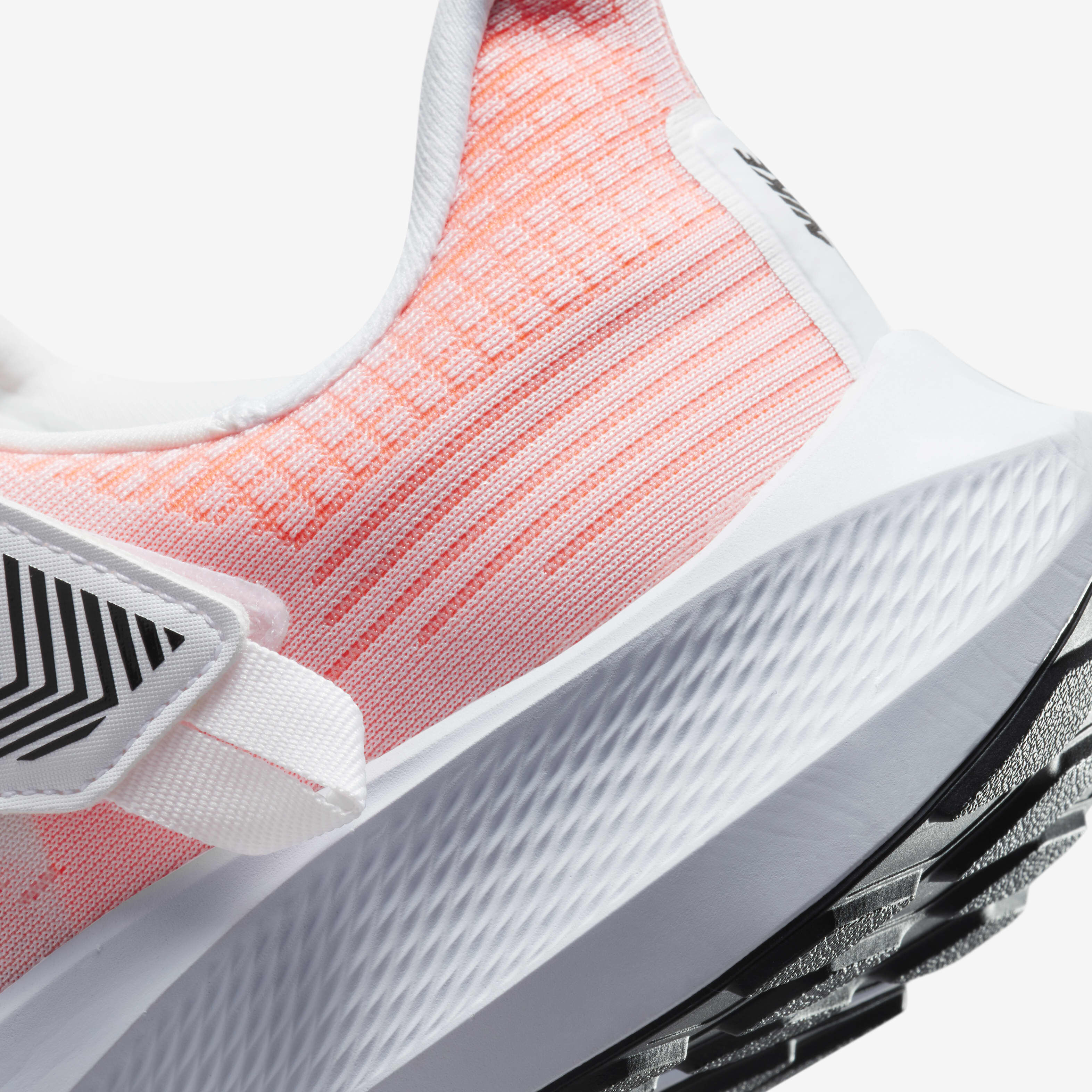 Nike Pegasus FlyEase image number 7