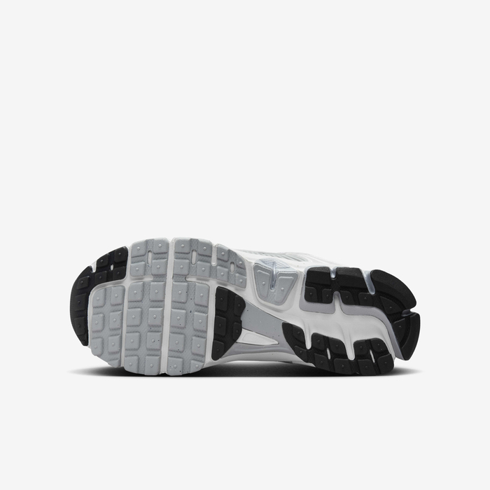 Nike Vomero 5 image number 1 Nike Vomero 5 image number 1