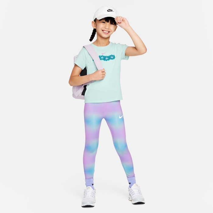 Nike Flower Graphic Tee image number 2 Nike Flower Graphic Tee image number 2
