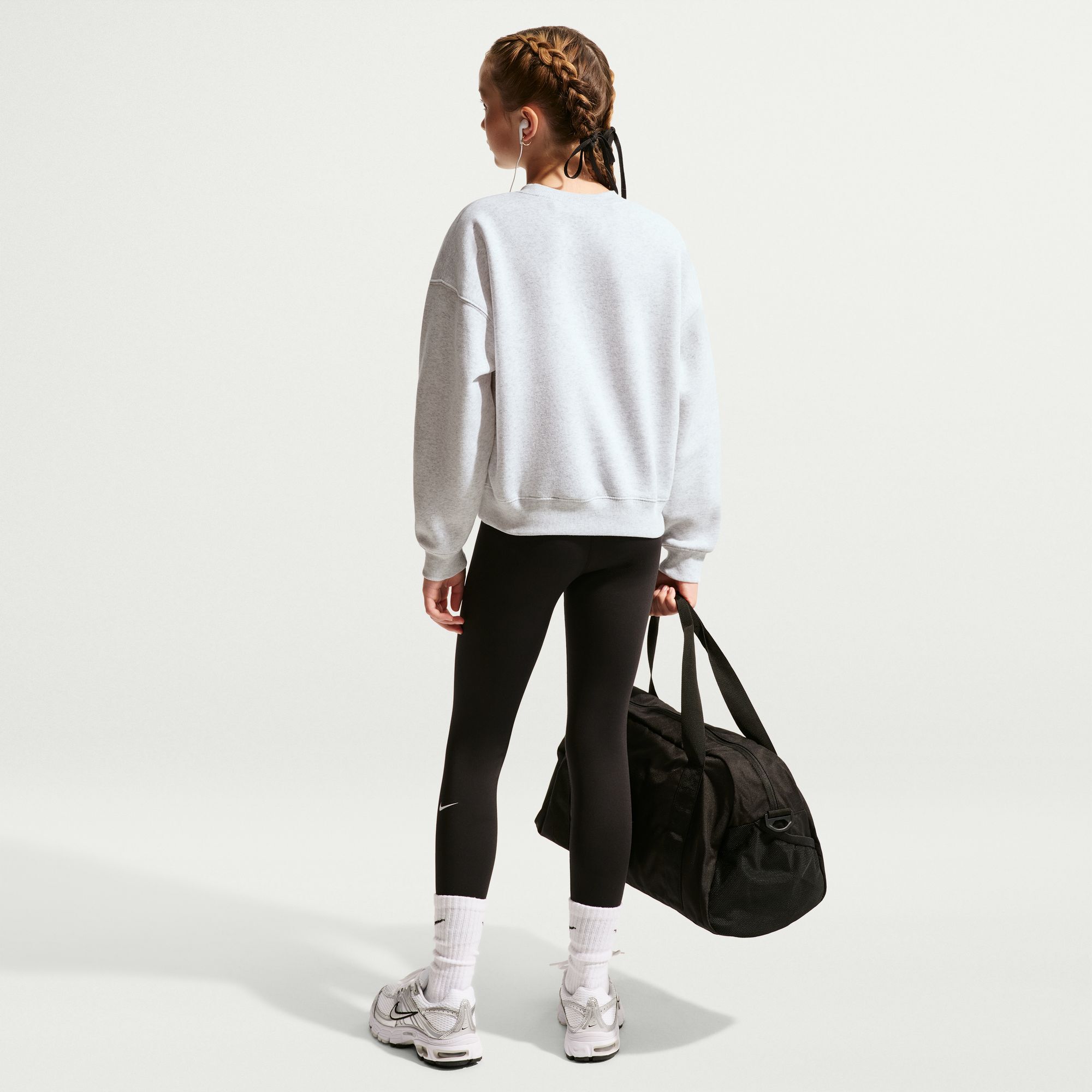 Nike Sportswear Studio image number 1