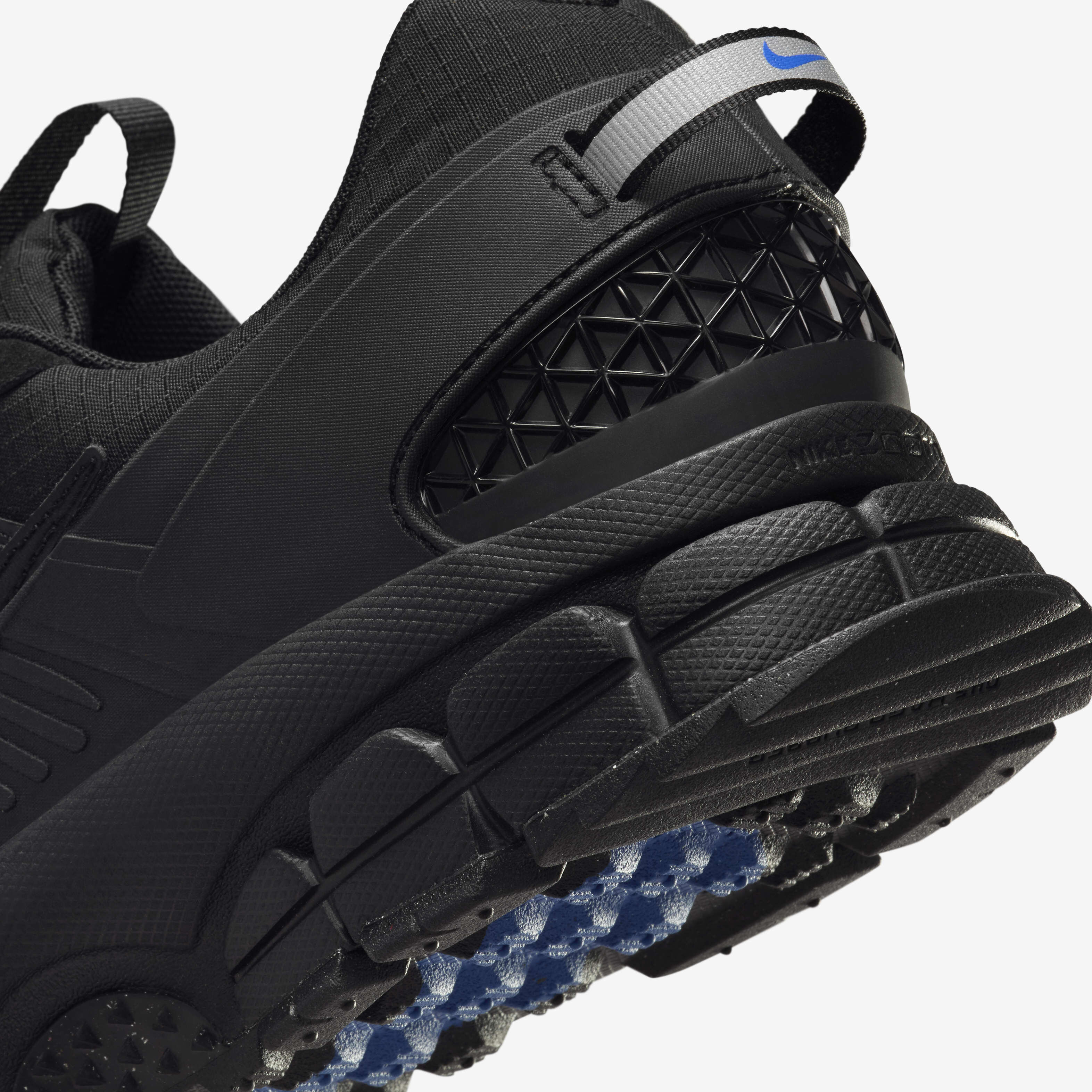 Buy Nike Zoom Vomero Roam Men s Winterized Shoes Nike Kuwait Official