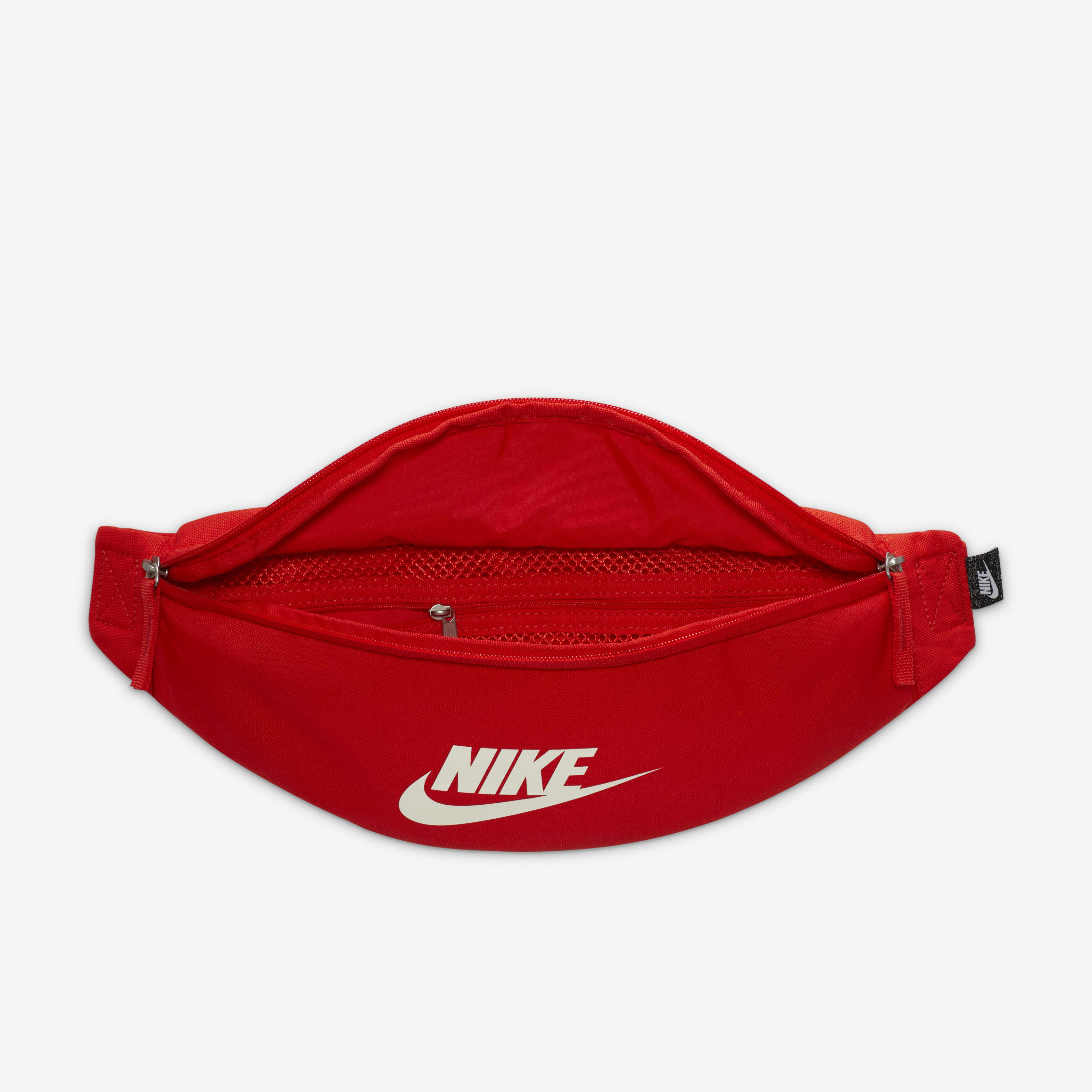 نايكي هيرتج image number 4