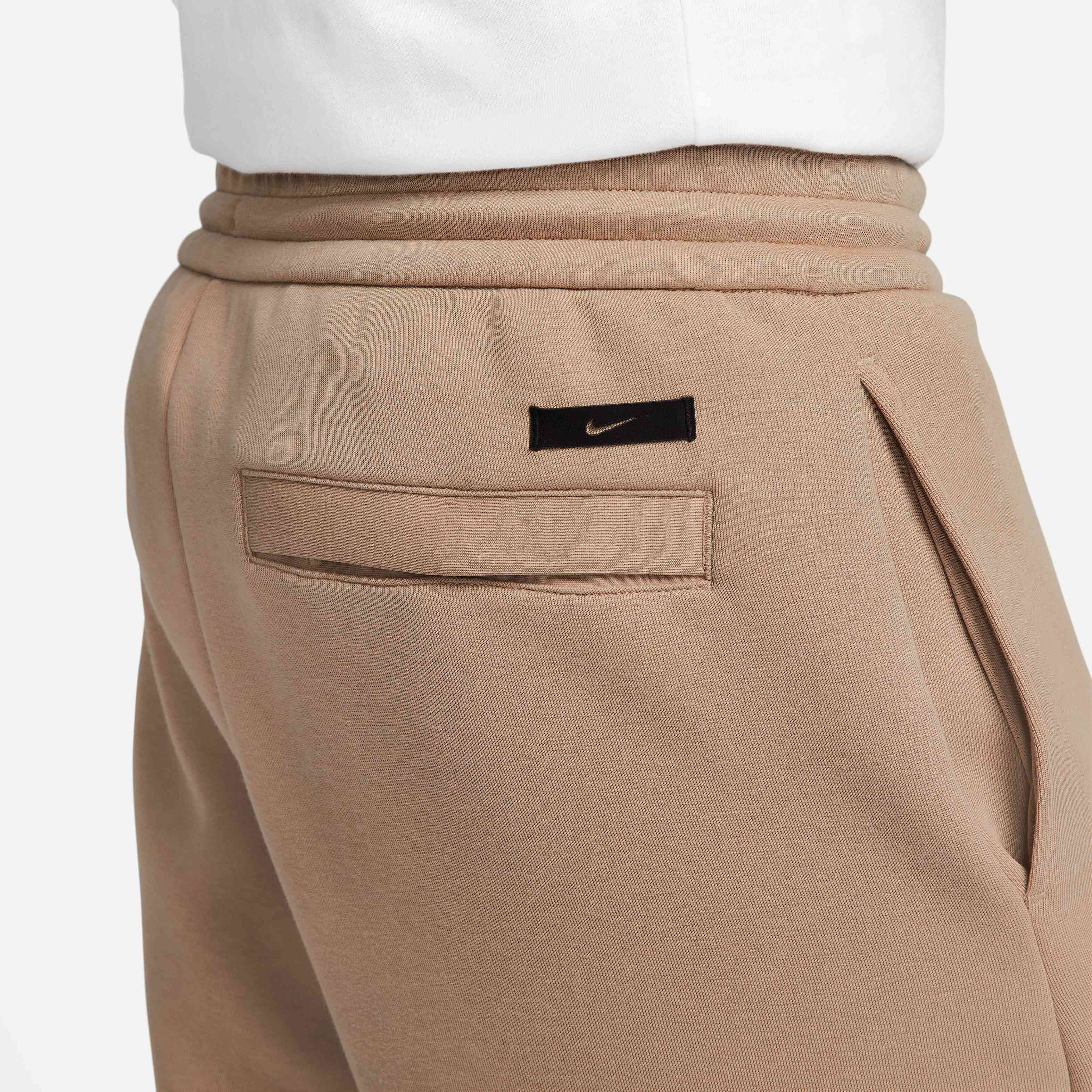 نايكي تك فليس ري-ايمادجيند image number 4