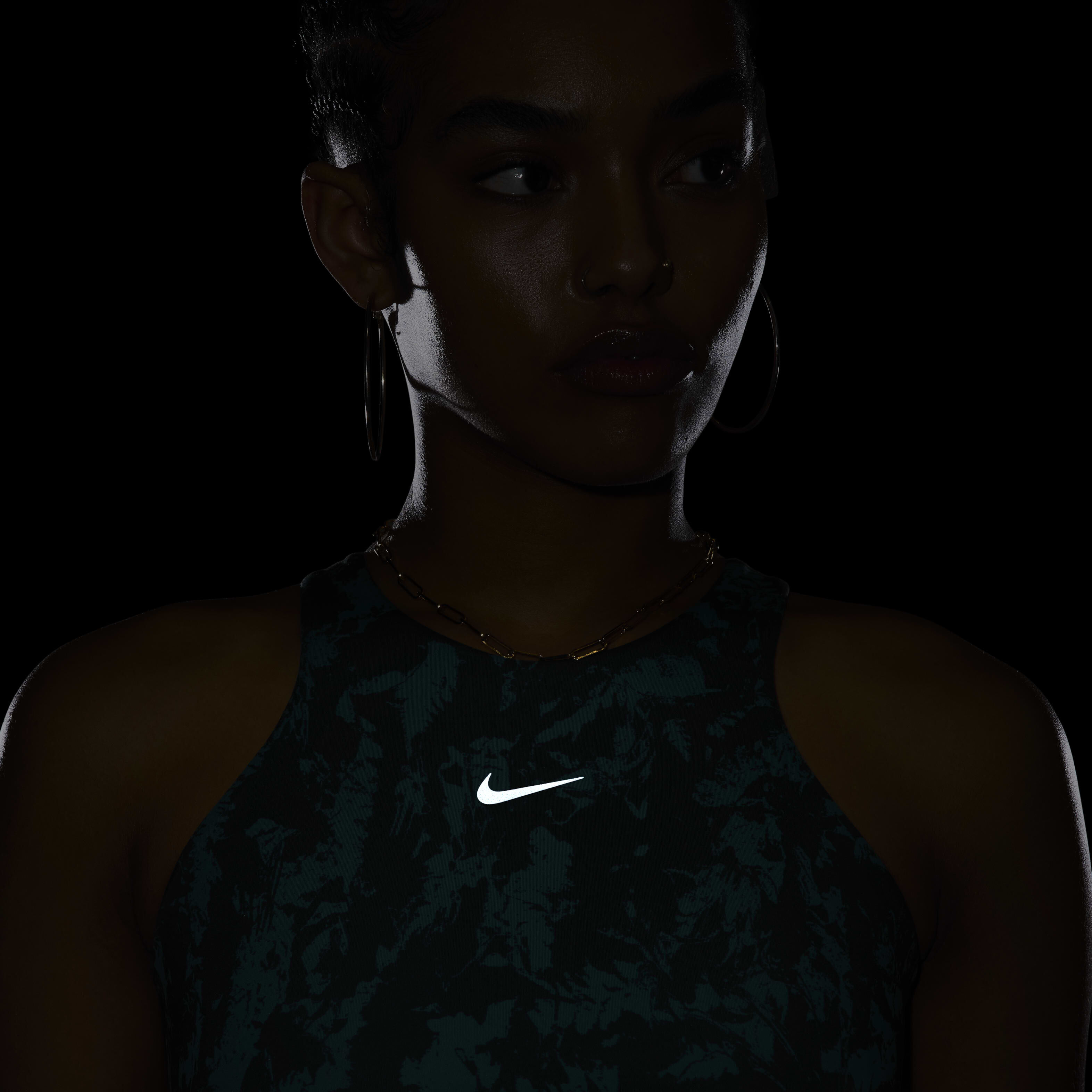 Nike One Strappy Back image number 5