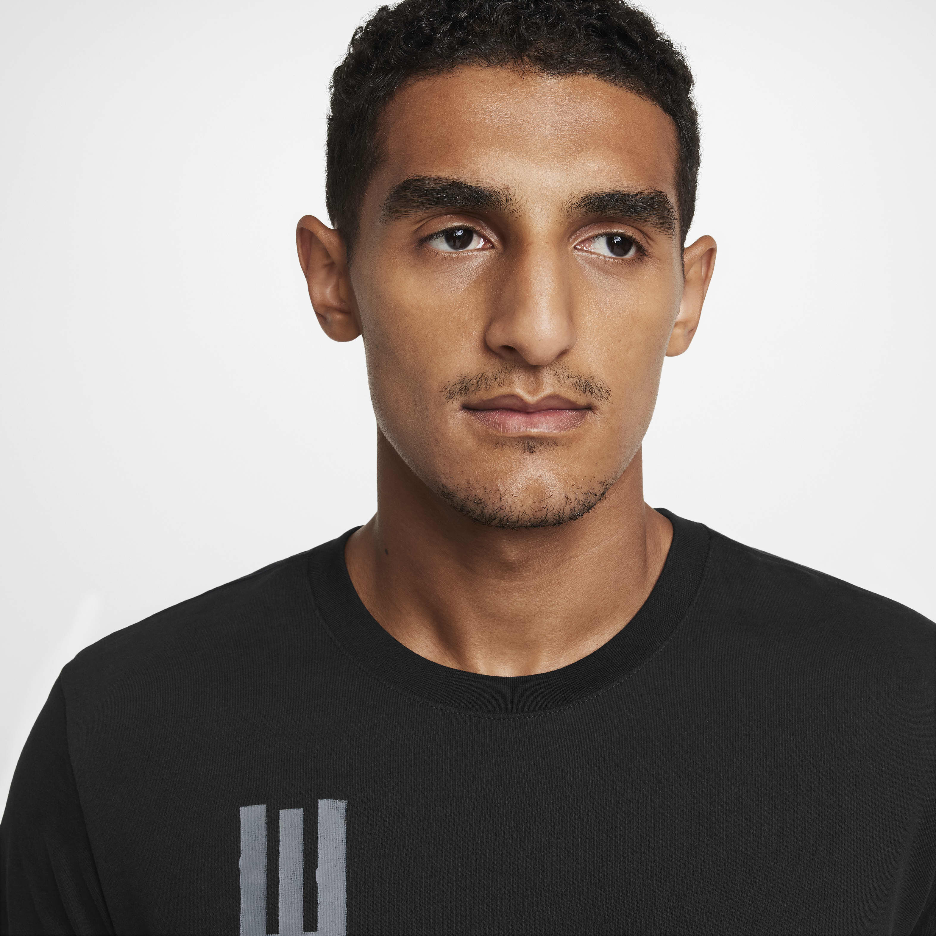 Nike image number 2