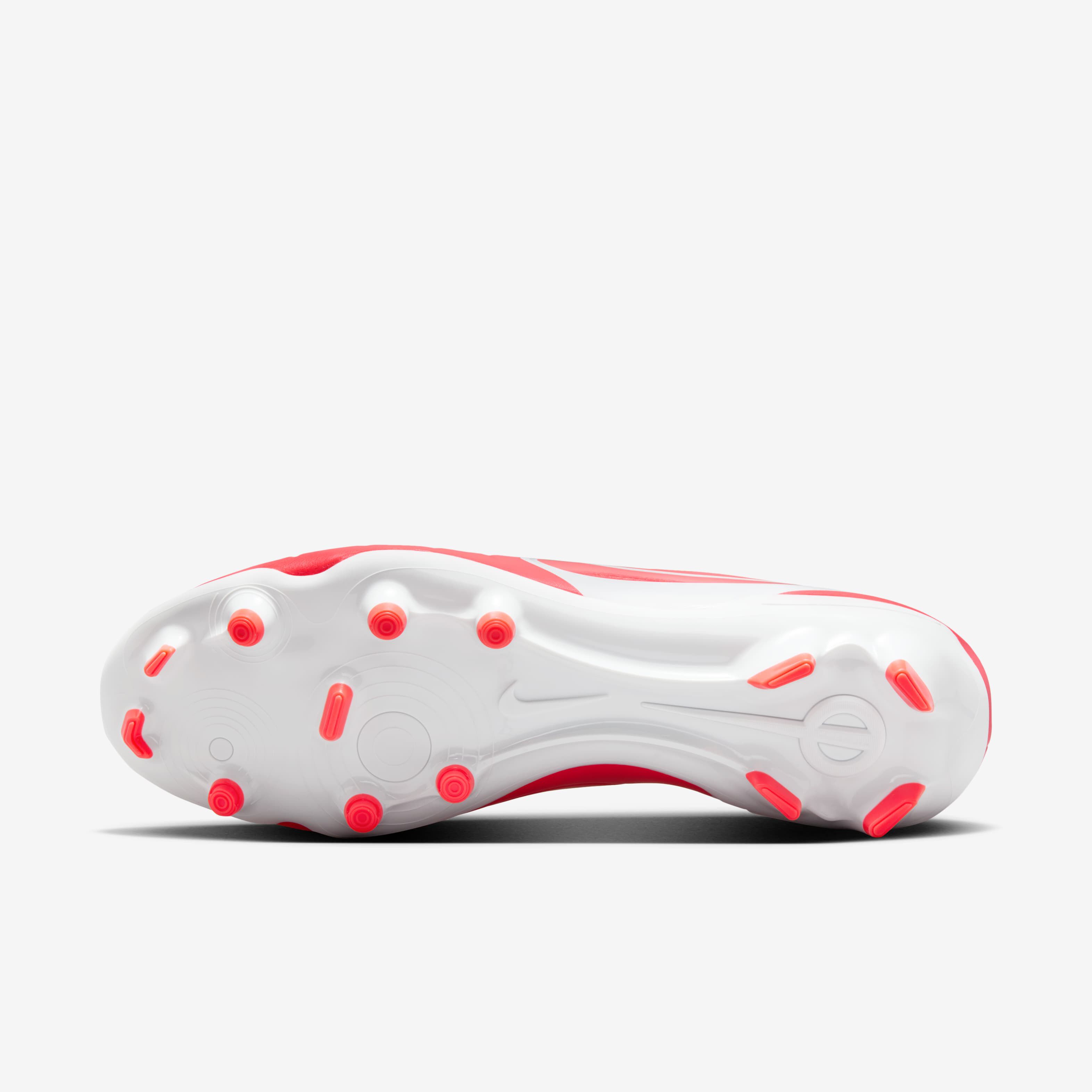 Nike Tiempo Legend 10 Club image number 1