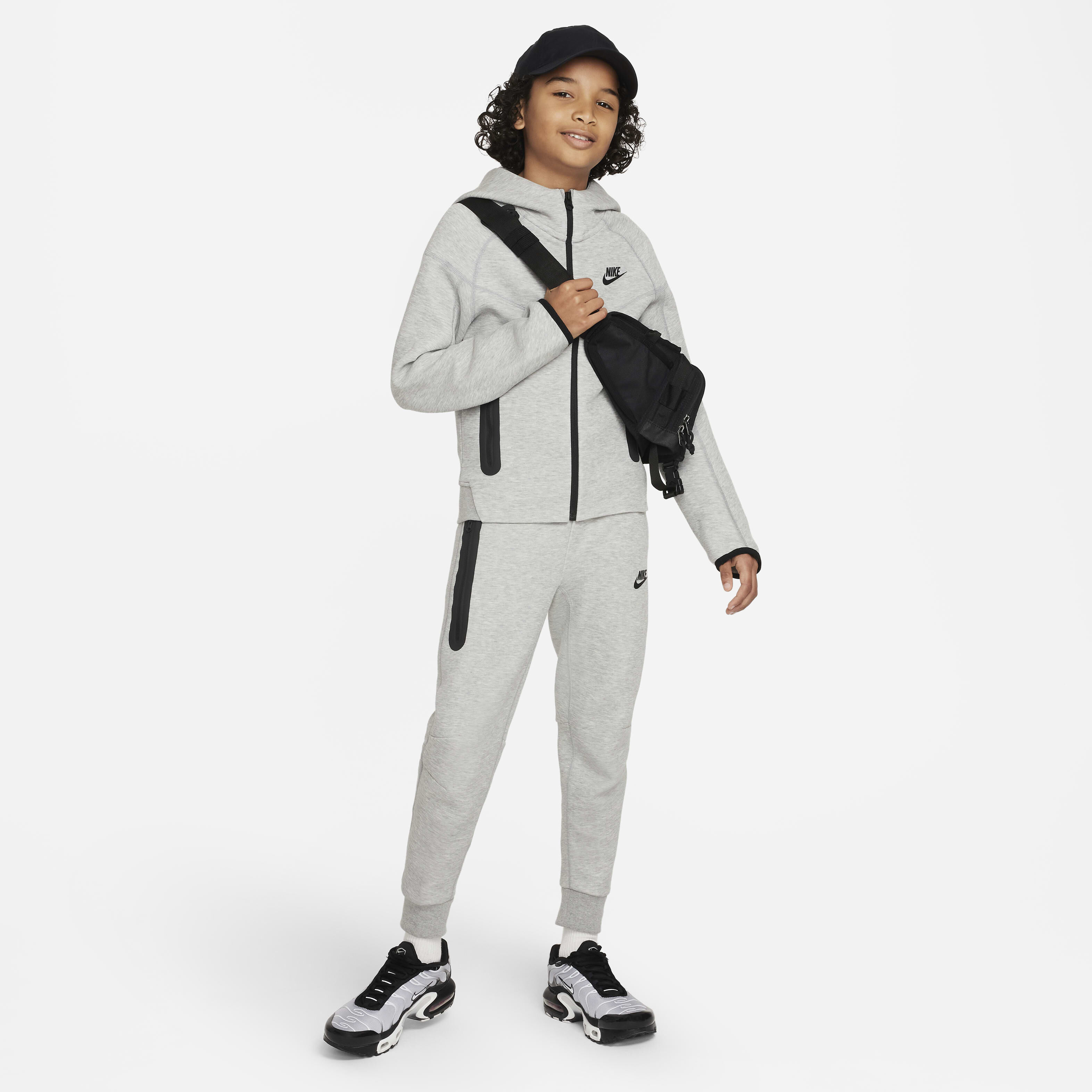 Nike tech boys hot sale