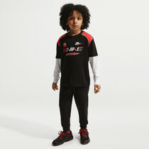 نايكي سبورتسوير