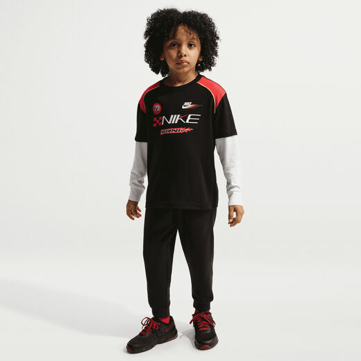 نايكي سبورتسوير