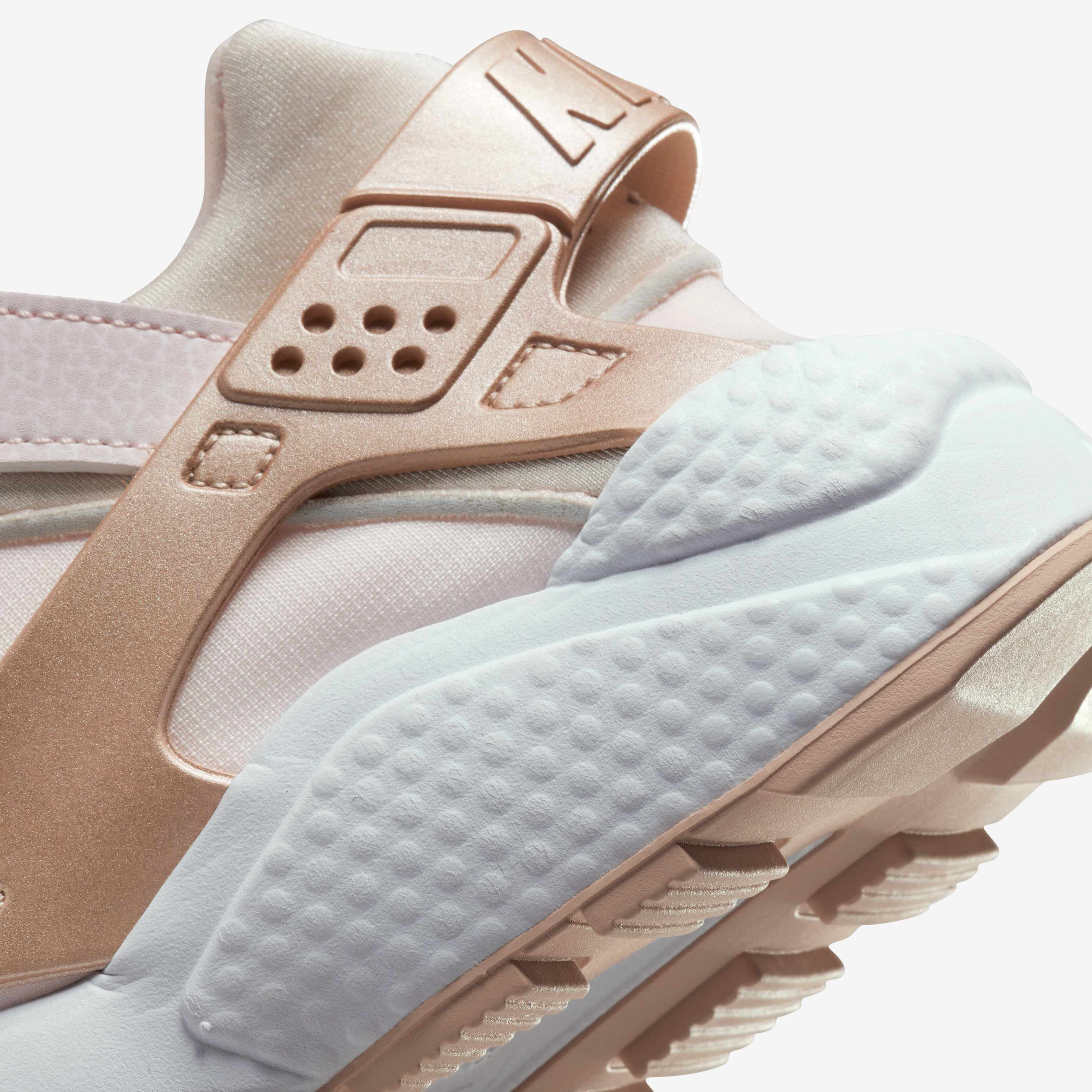 Nike Air Huarache image number 8