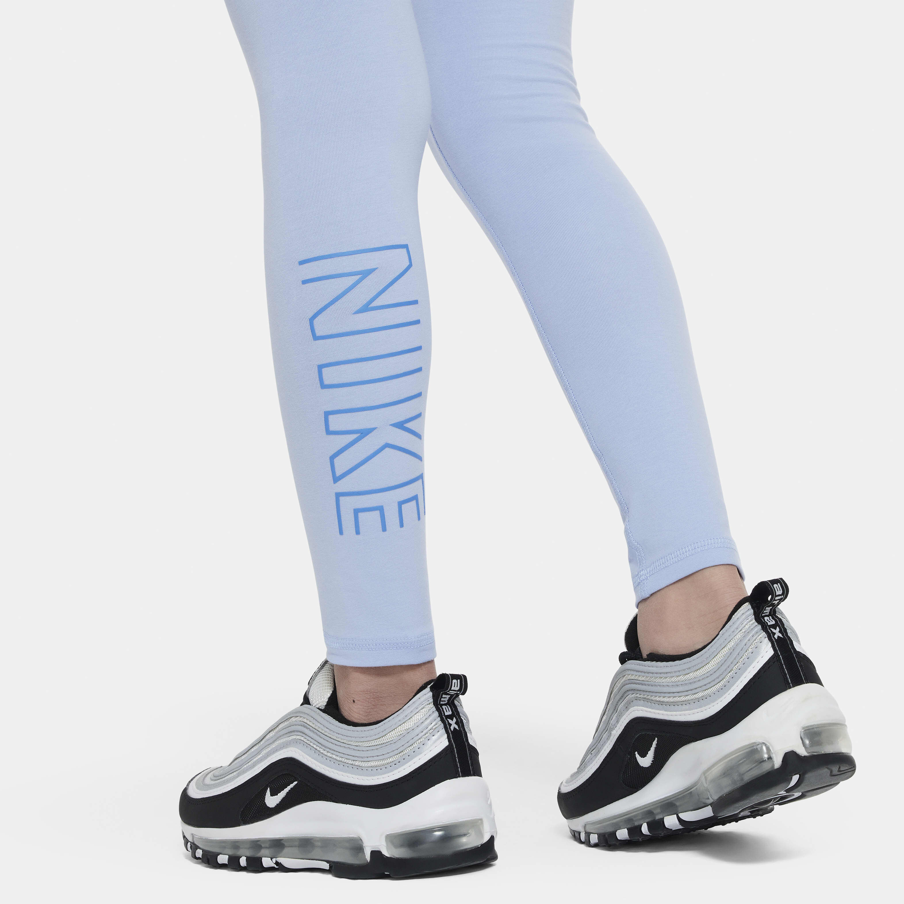 نايكي سبورتسوير فيفوريتس image number 3