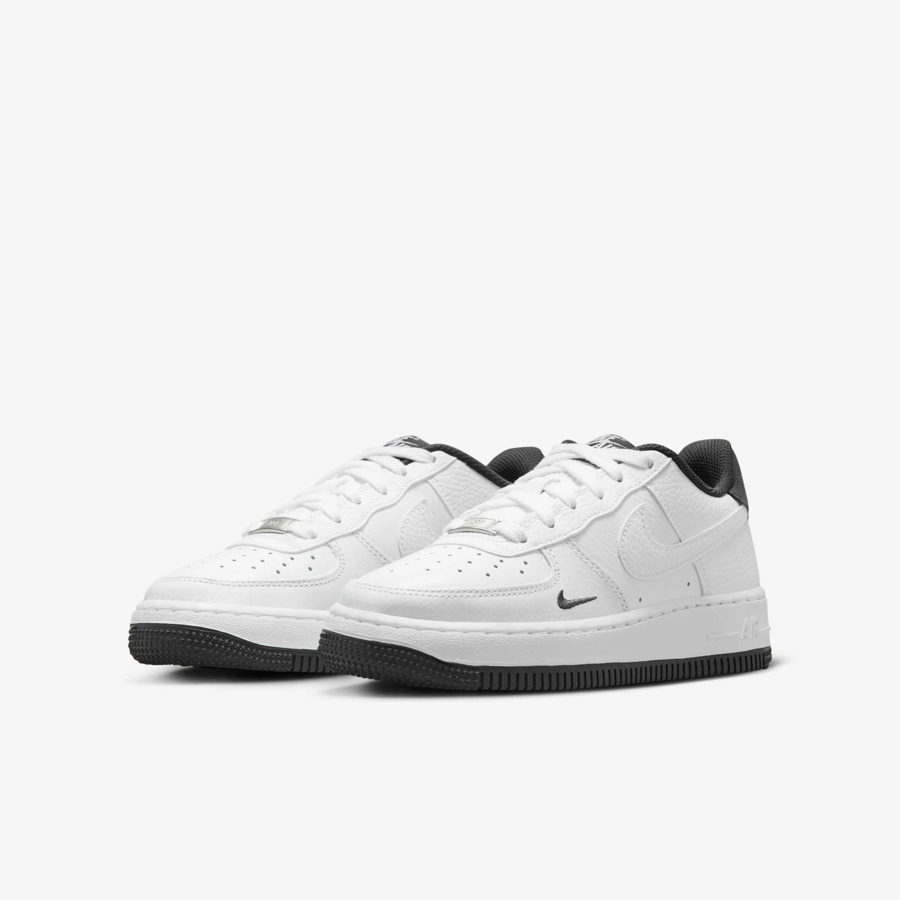 Nike Air Force 1 LV8 image number 4