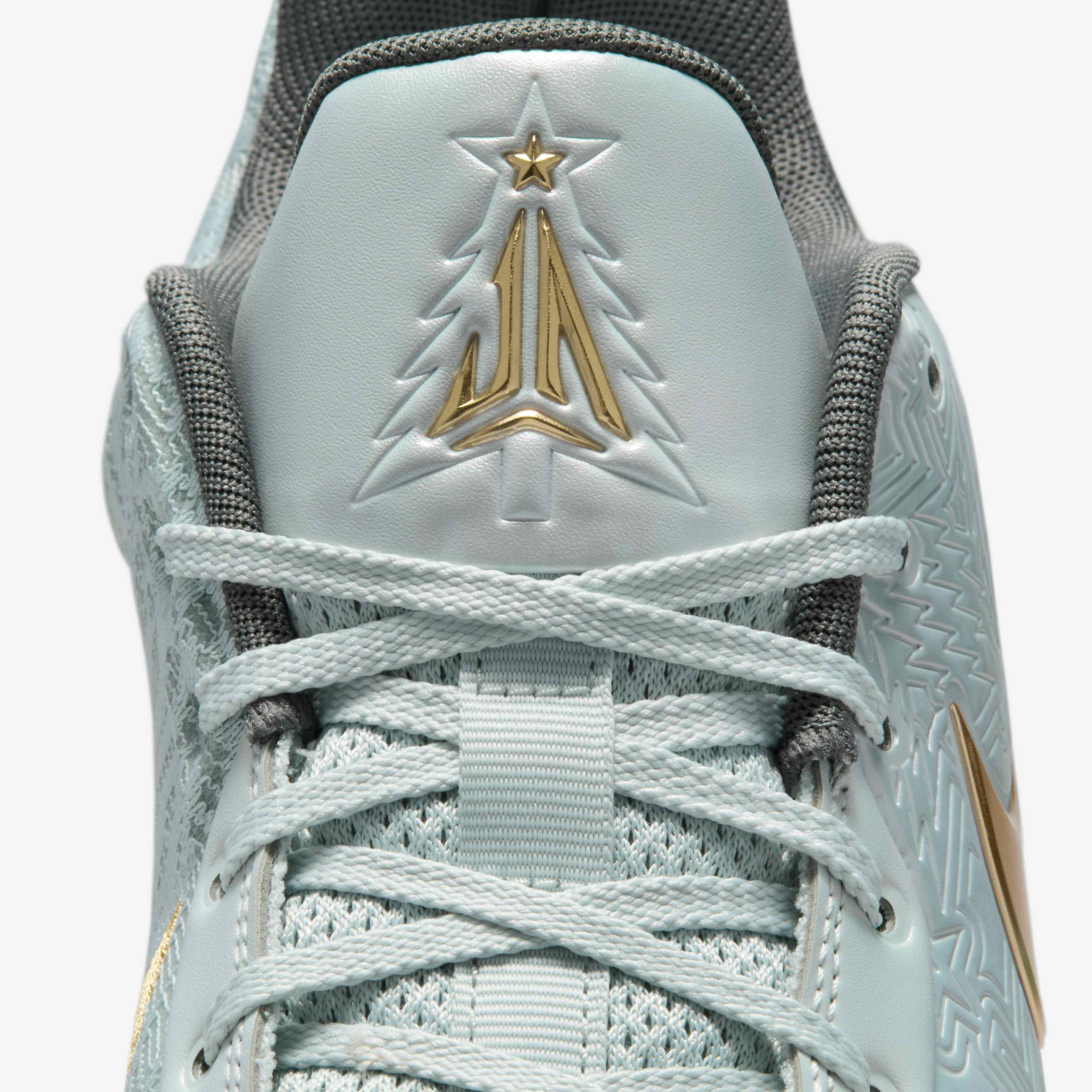 超ポイントアップ祭 Buy Ja 2 'Tree Top' Basketball Shoes - Light Silver/Iron シューズ(男性用)