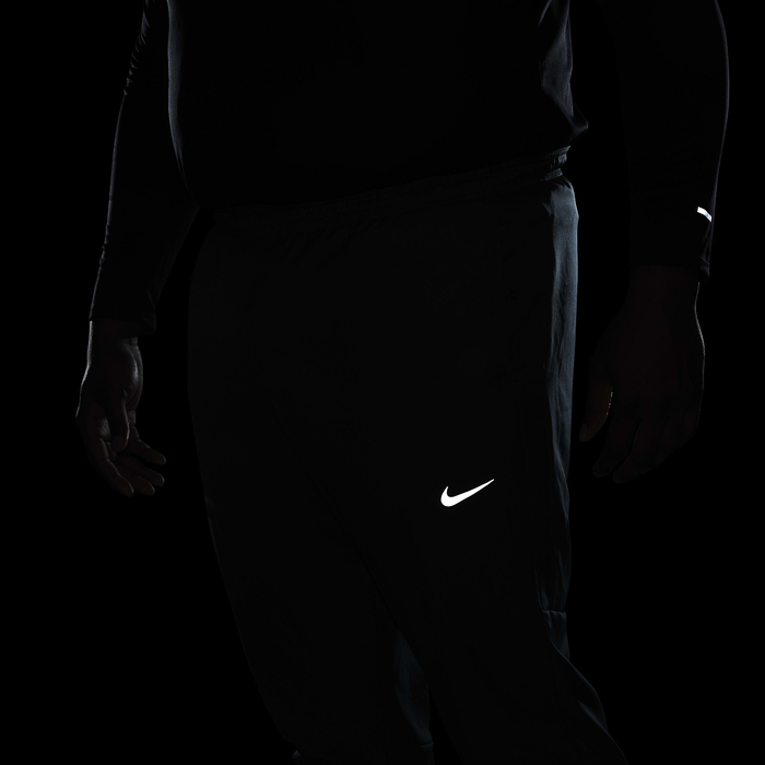Nike Dri-FIT Challenger image number 15 Nike Dri-FIT Challenger image number 15