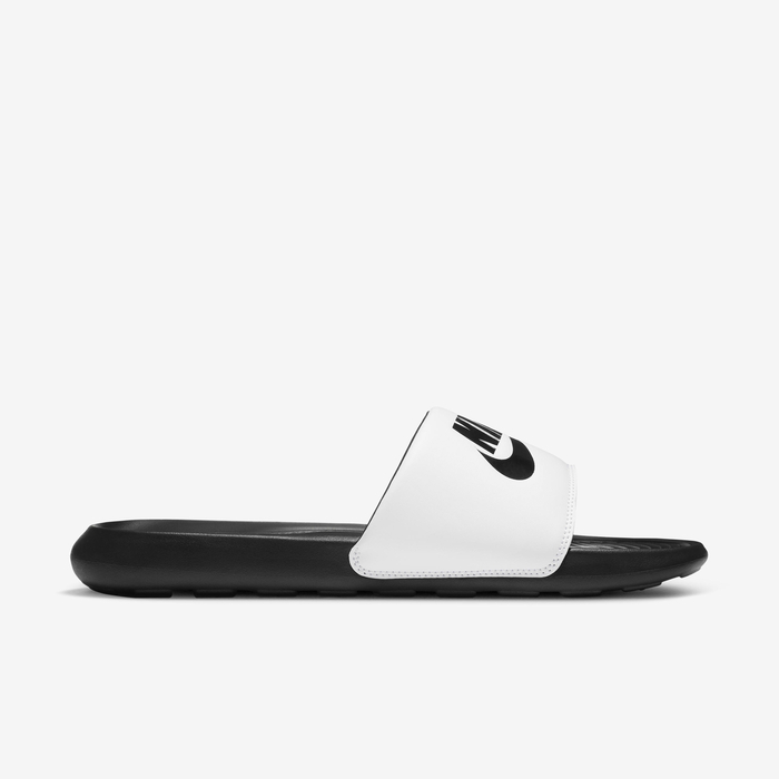 Nike Victori One image number 4 Nike Victori One image number 4