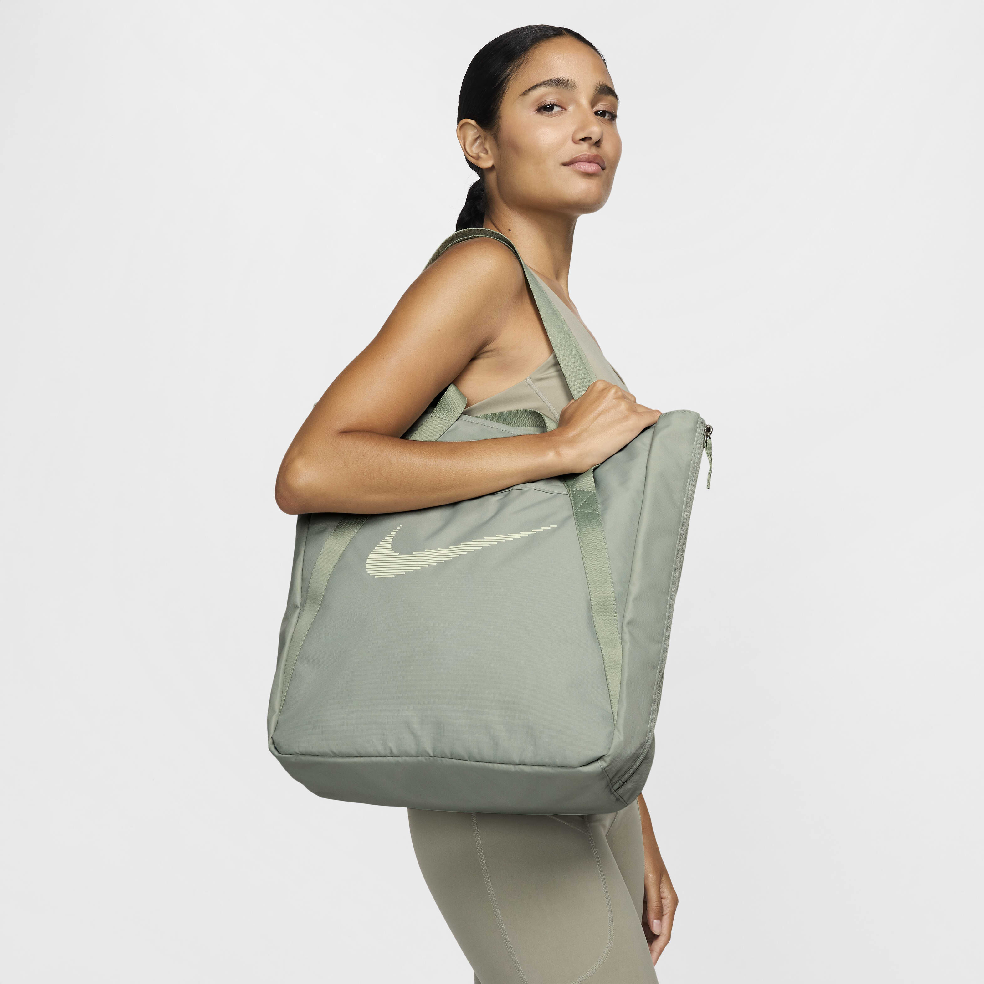 Nike women's tote bag 2025