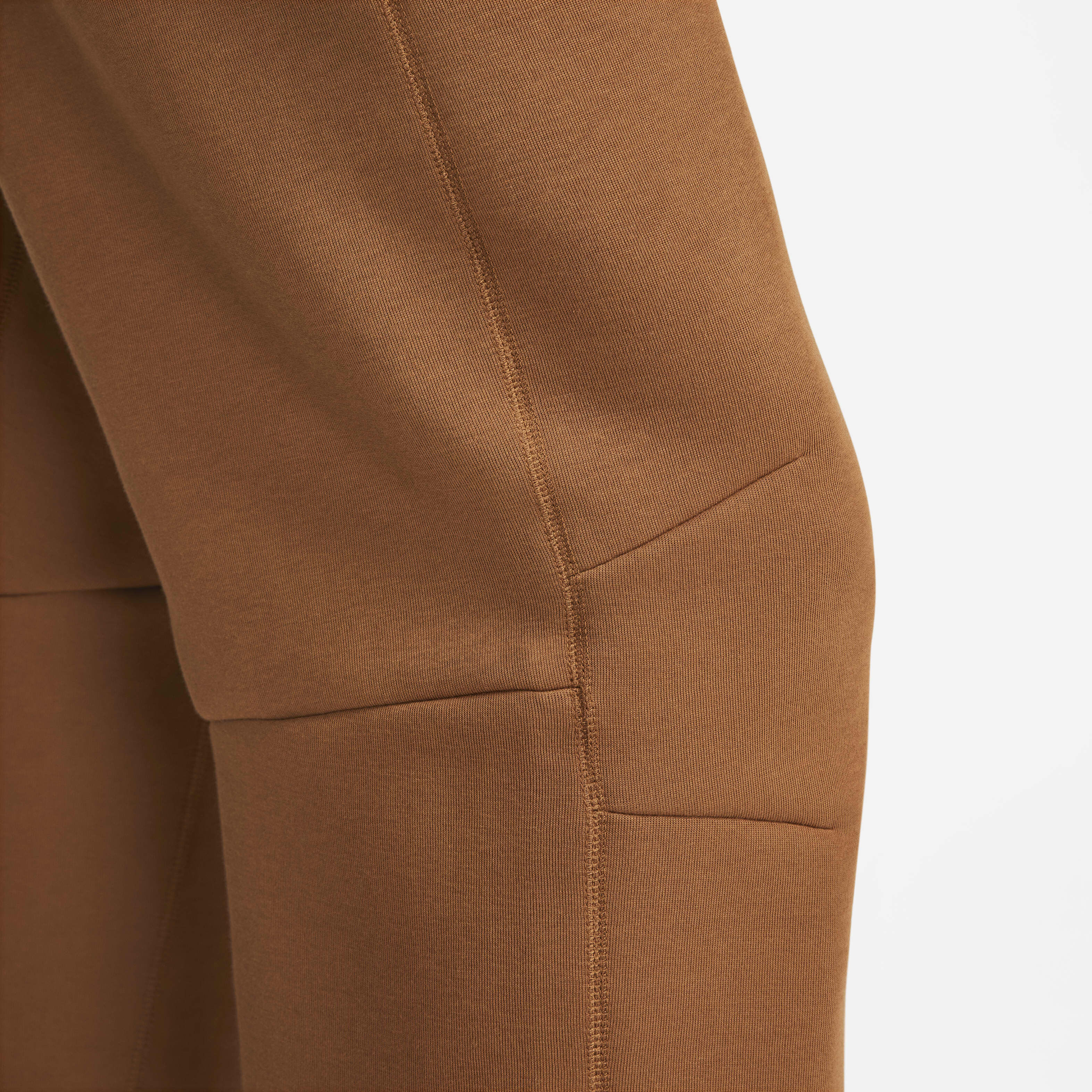 Nike Sportswear Tech Fleece image number 4