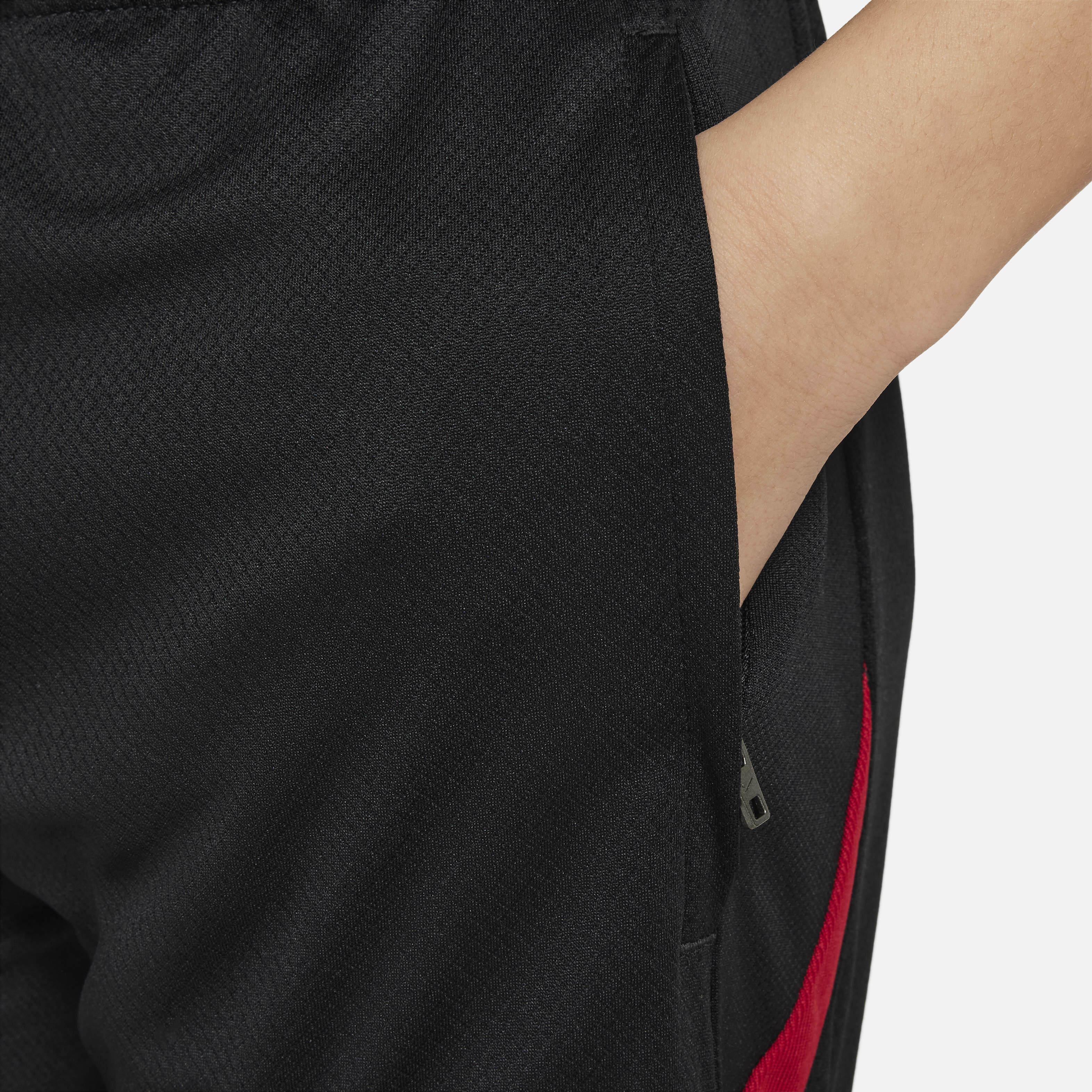 Liverpool F.C. Strike image number 5