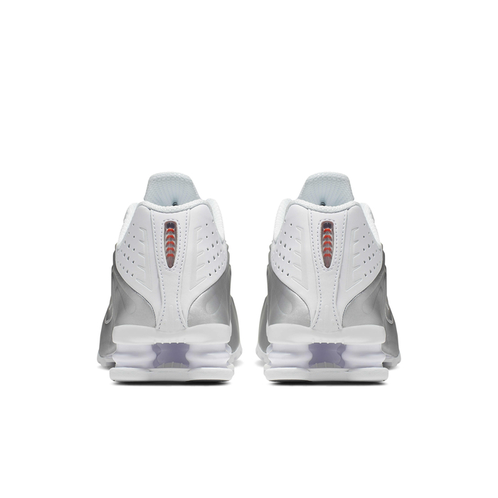 نايكي شوكس R4 image number 5 نايكي شوكس R4 image number 5