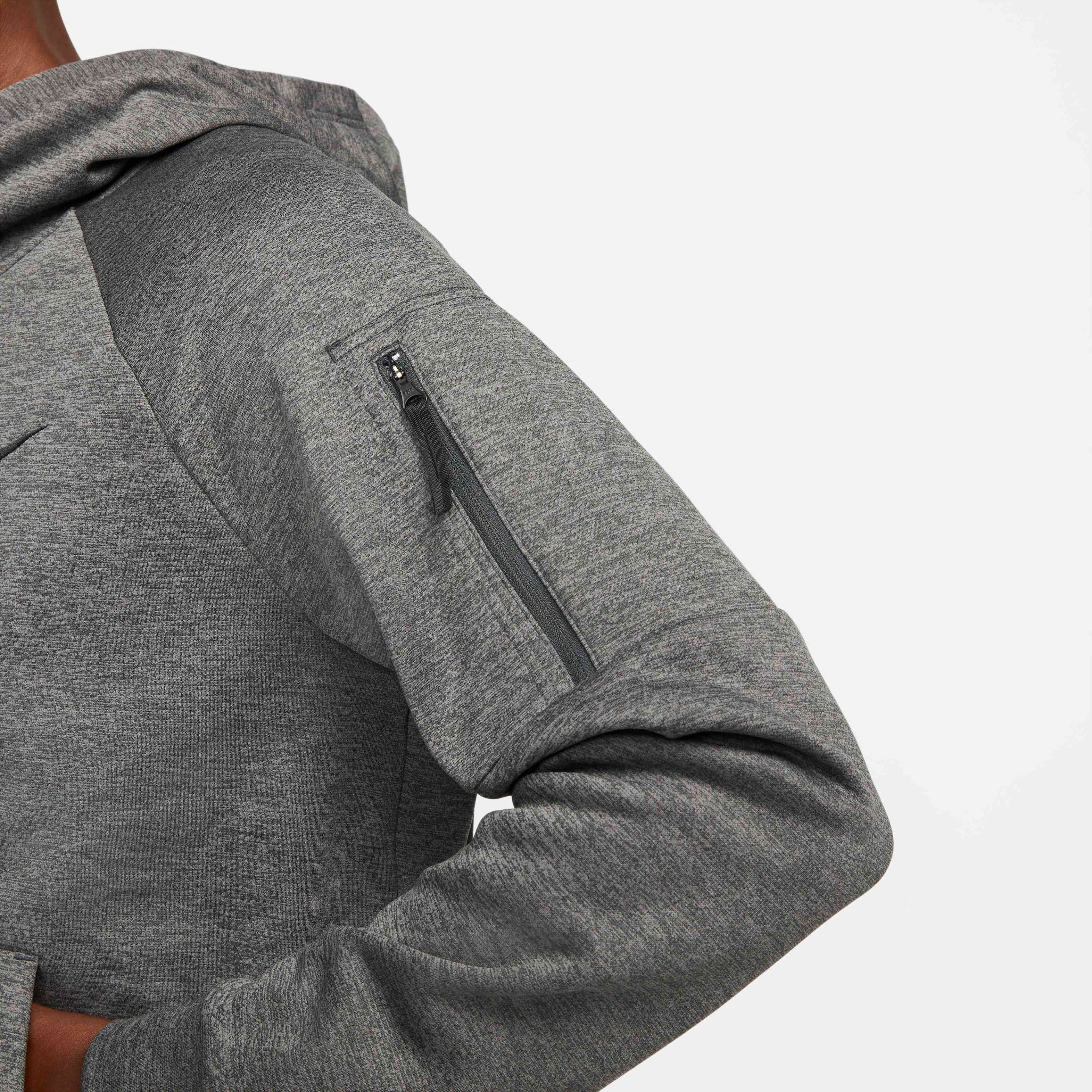 Nike Therma image number 3