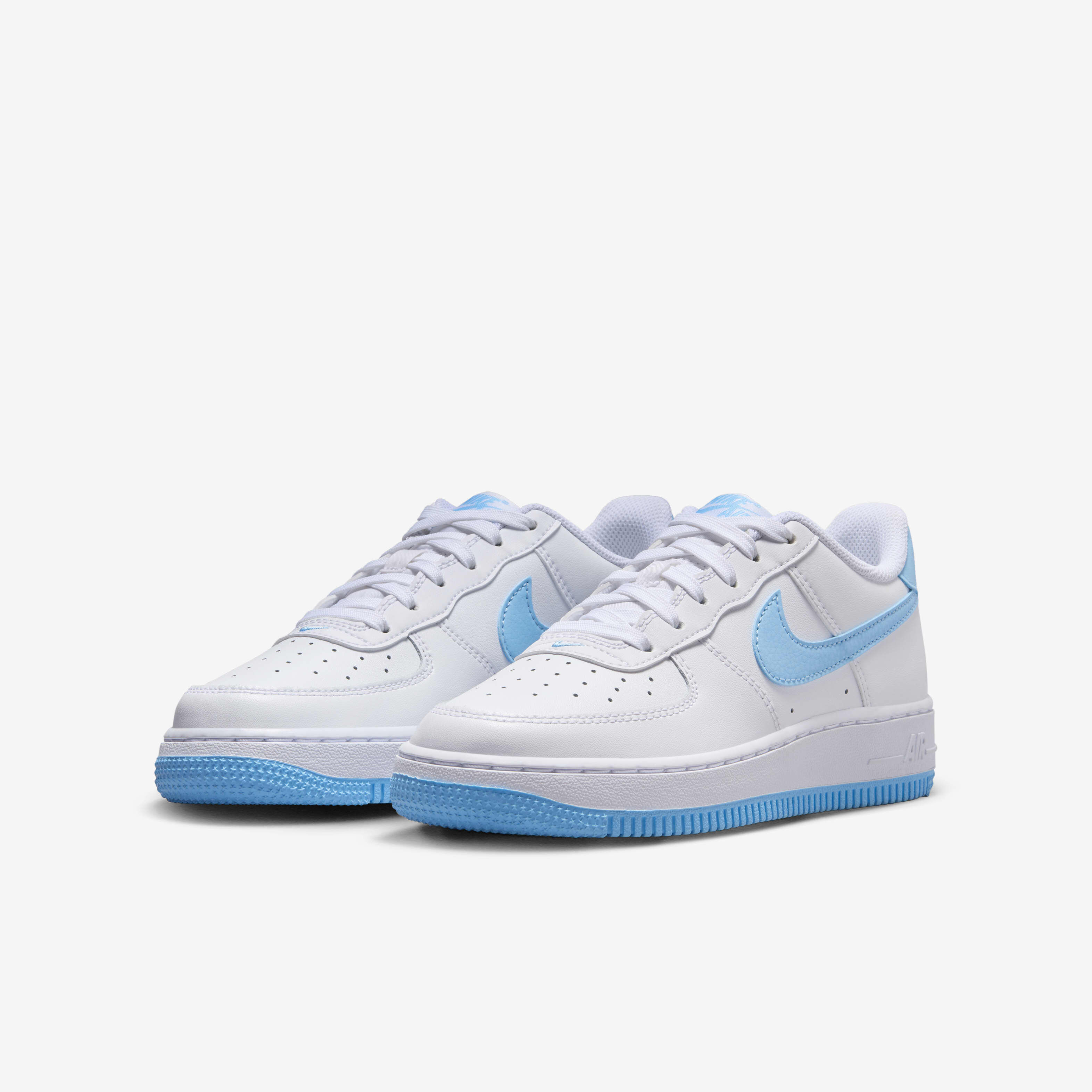 Nike Air Force 1 image number 4