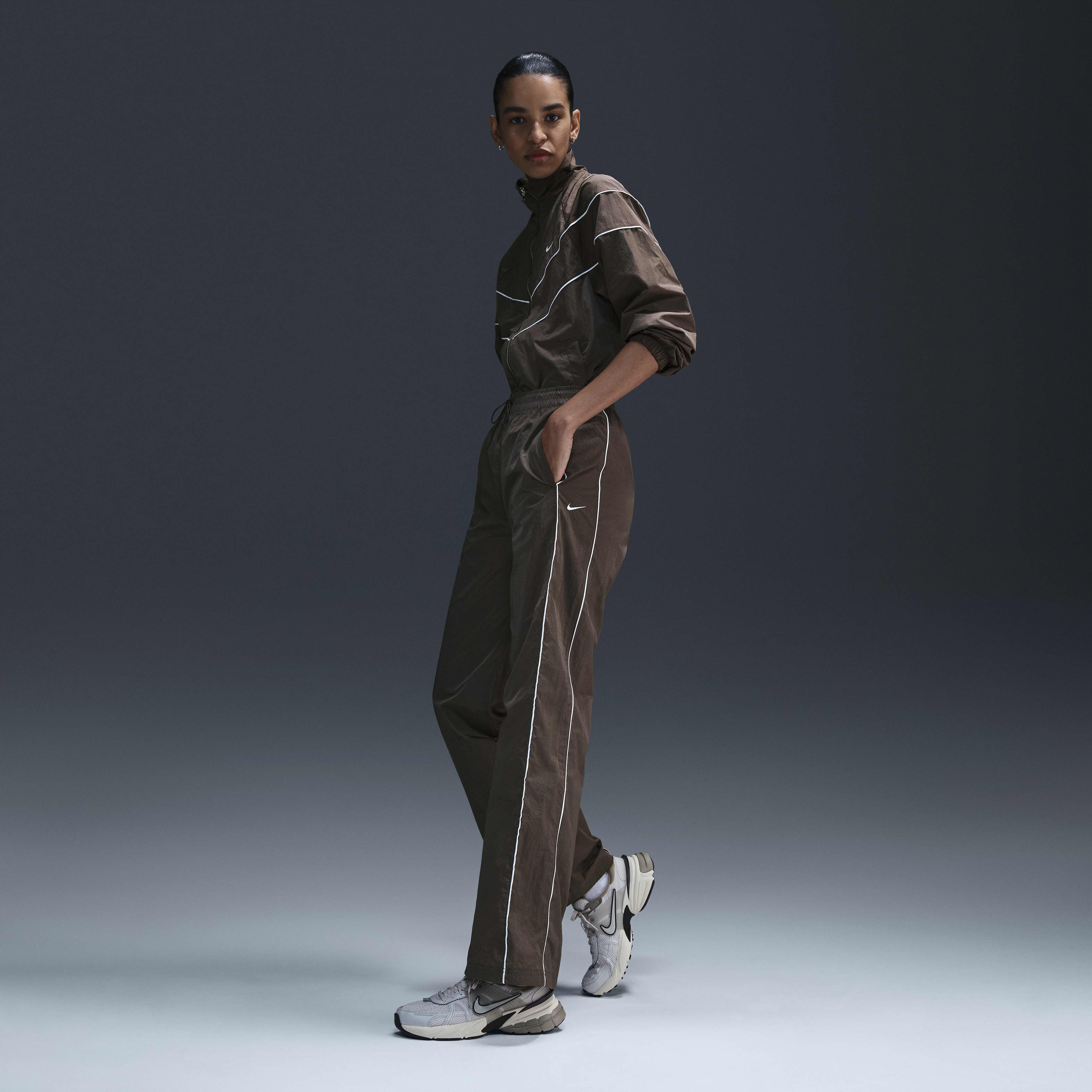 Nike Windrunner image number 0